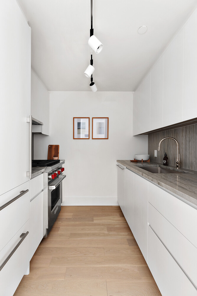 20 RIVER Terrace 8B