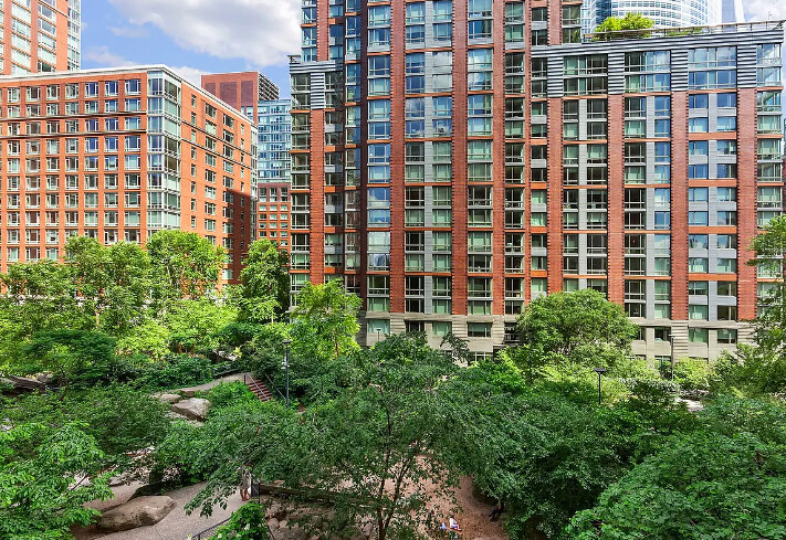 20 RIVER Terrace 8B