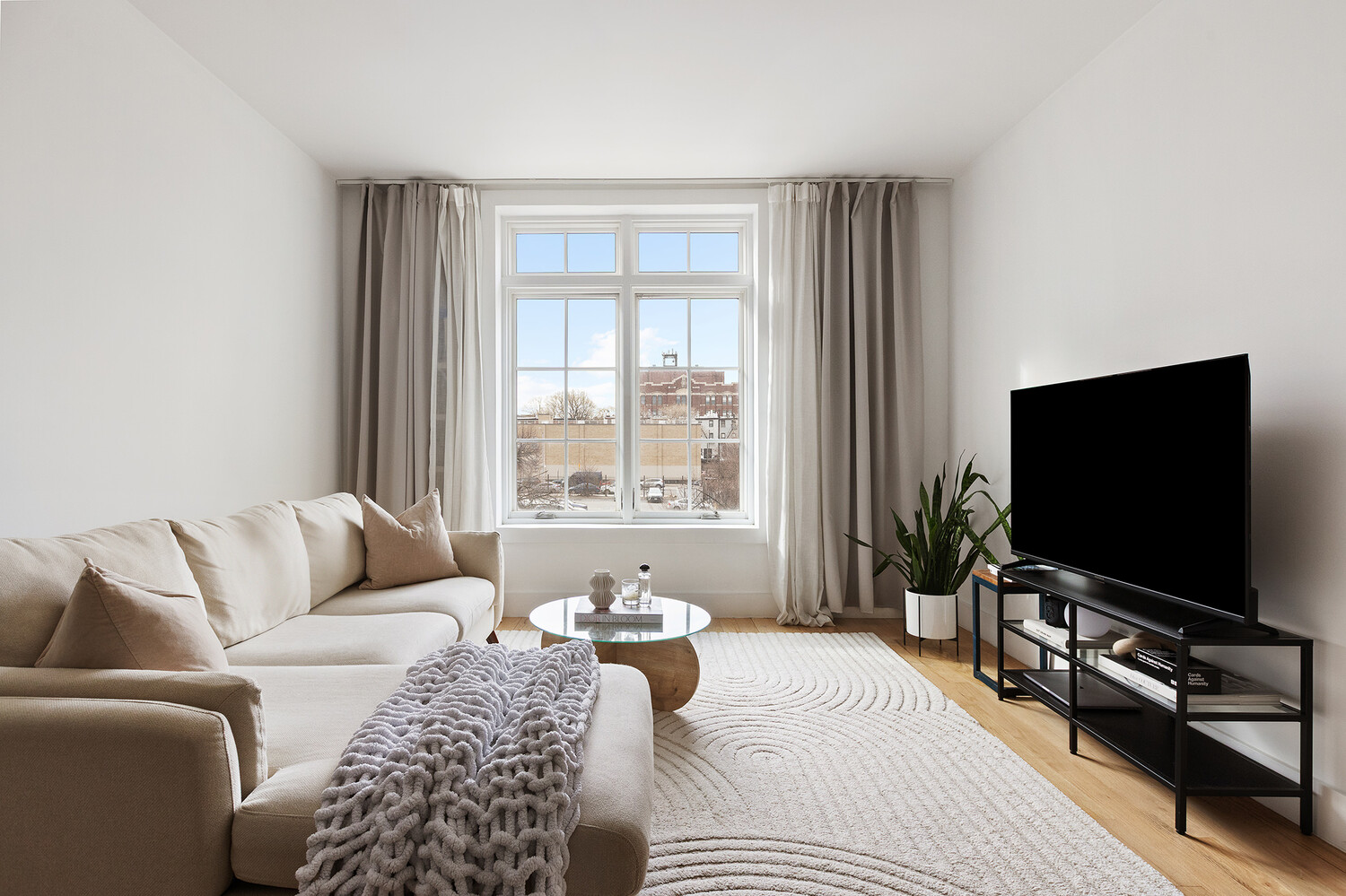 627 Dekalb Ave, Unit 3-A