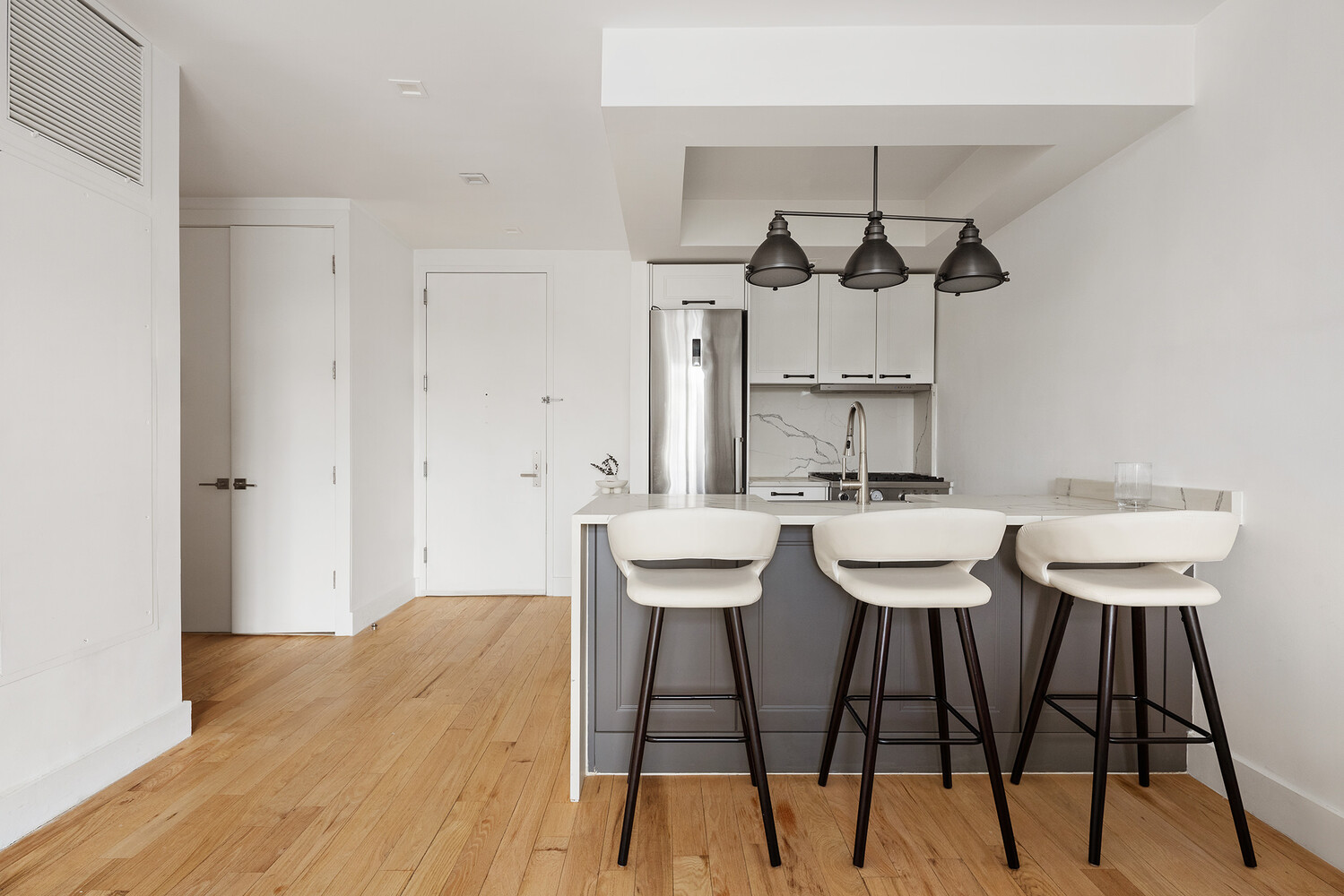 627 Dekalb Ave, Unit 3-A