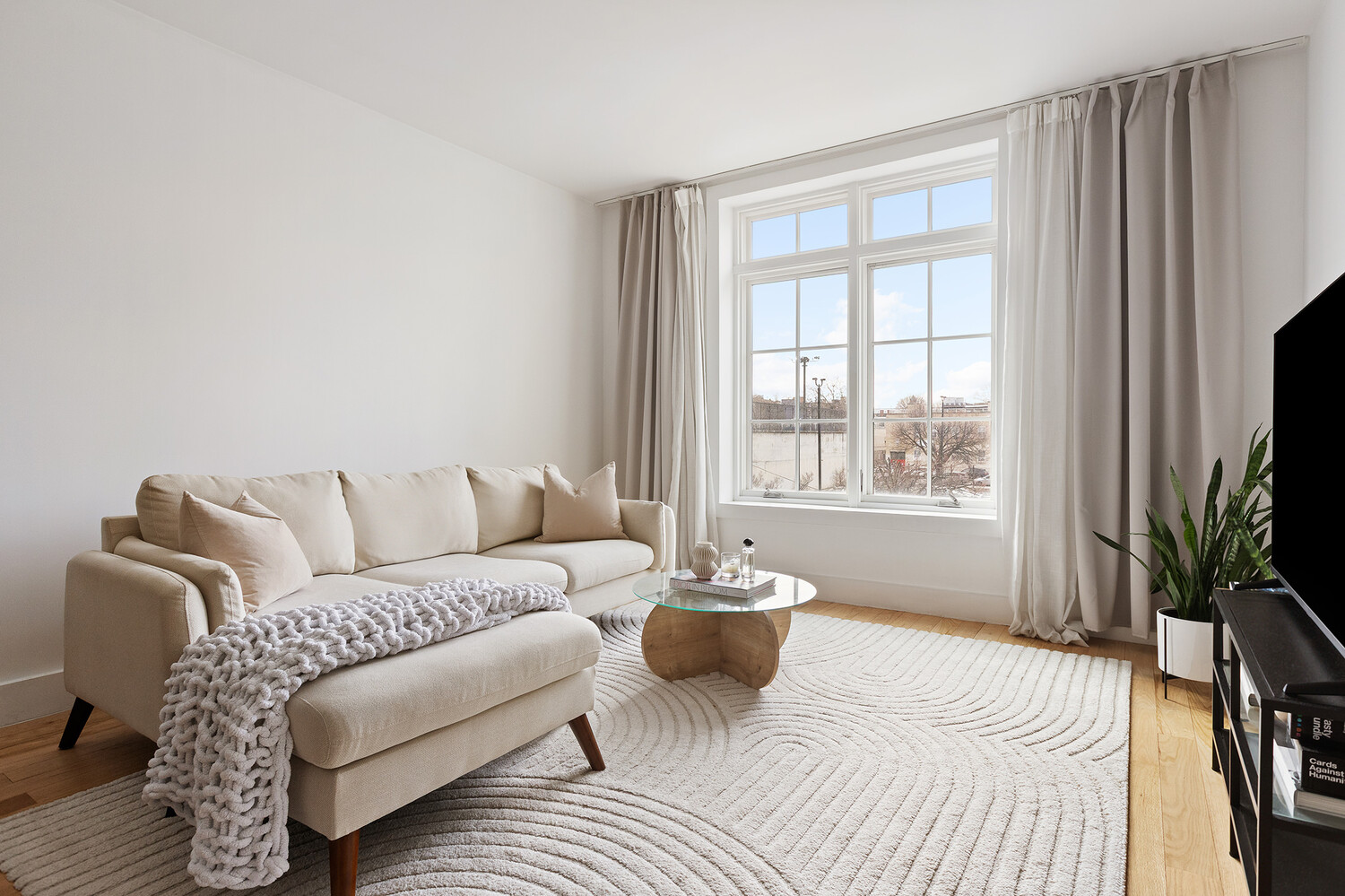 627 Dekalb Ave, Unit 3-A