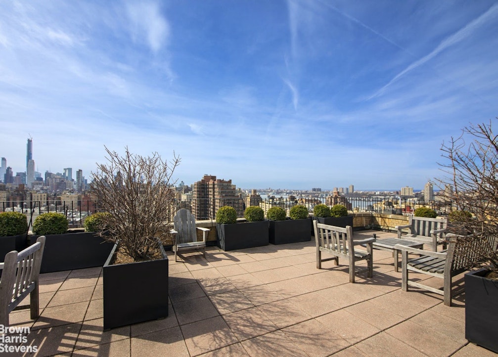 200 W 86th St, 17-K