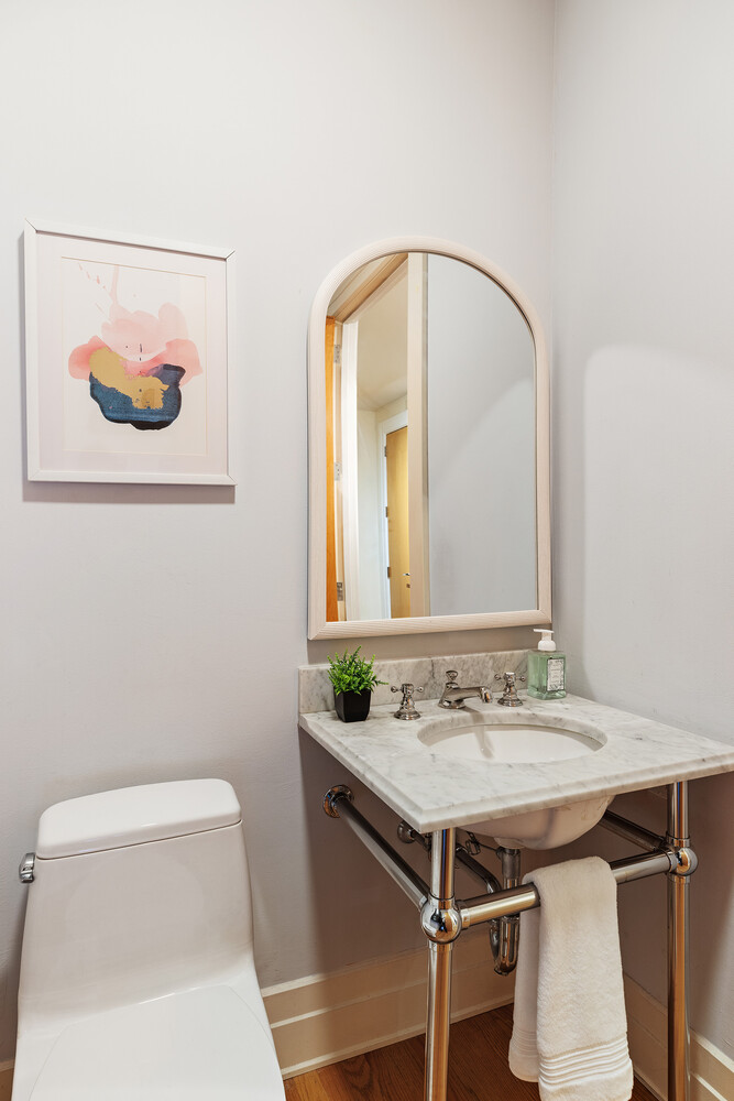30 MAIN Street 3F