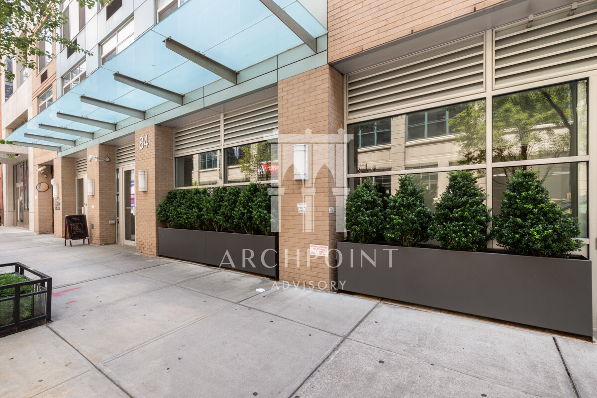 84 FRONT Street 11A