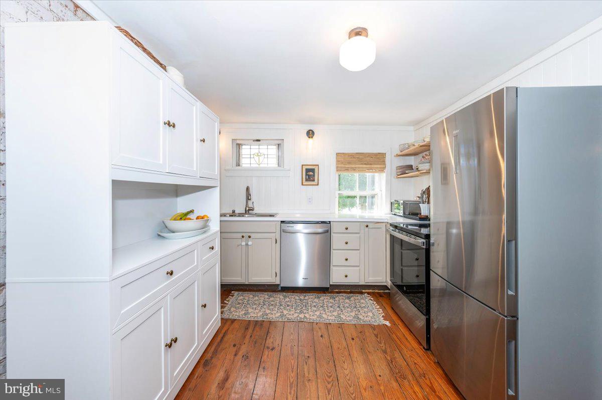 210 High St