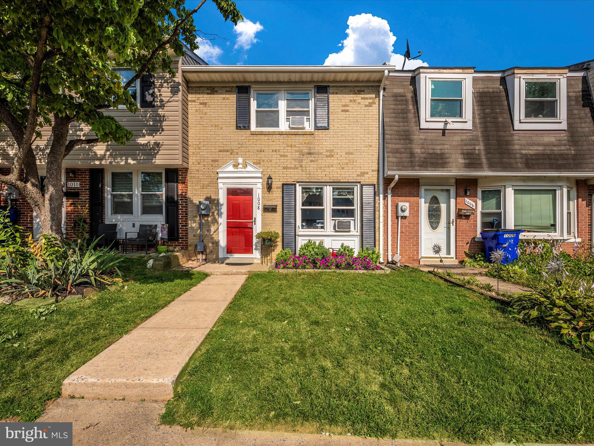 1008 Peach Orchard LANE
