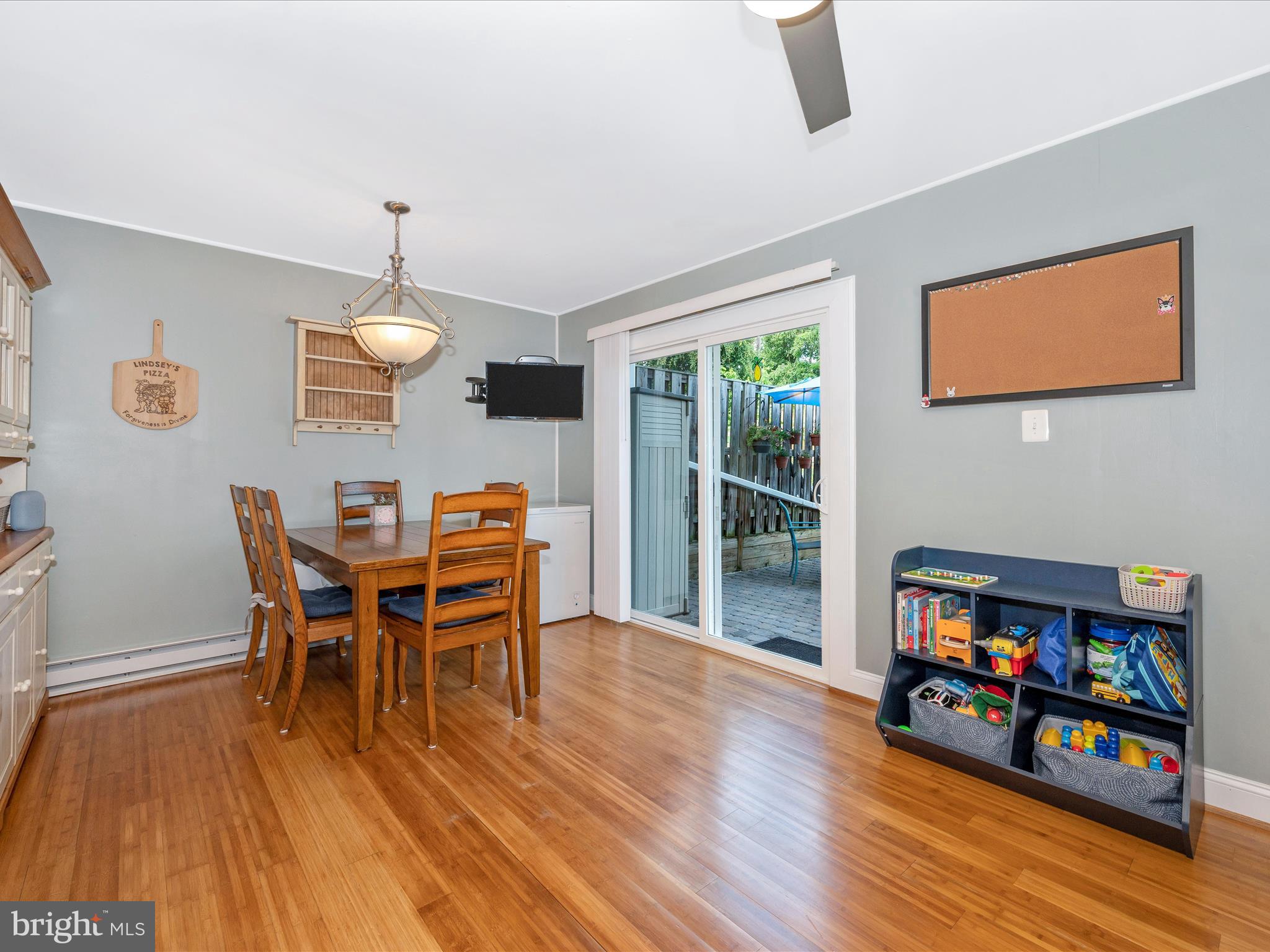 1008 Peach Orchard LANE