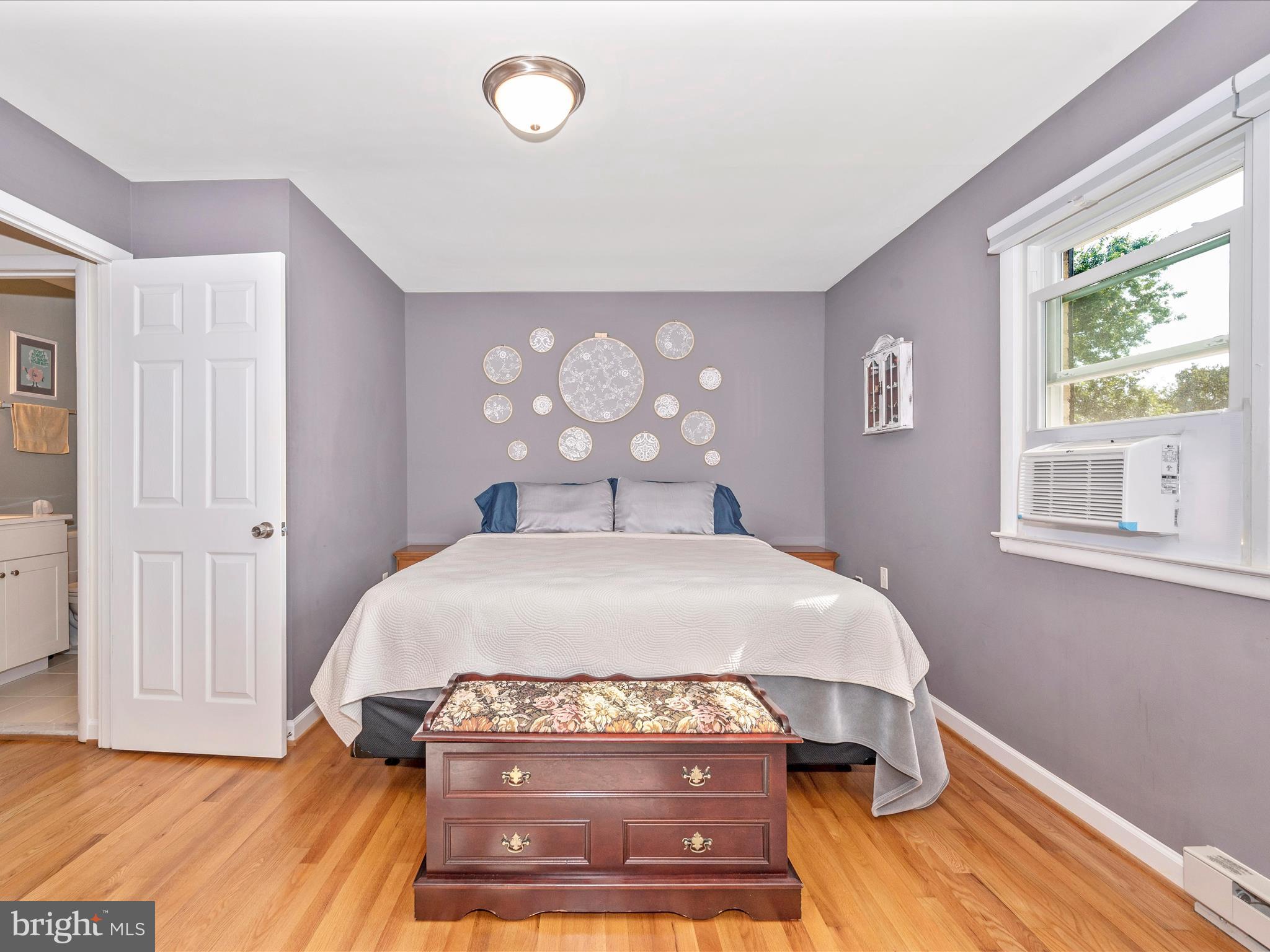 1008 Peach Orchard LANE