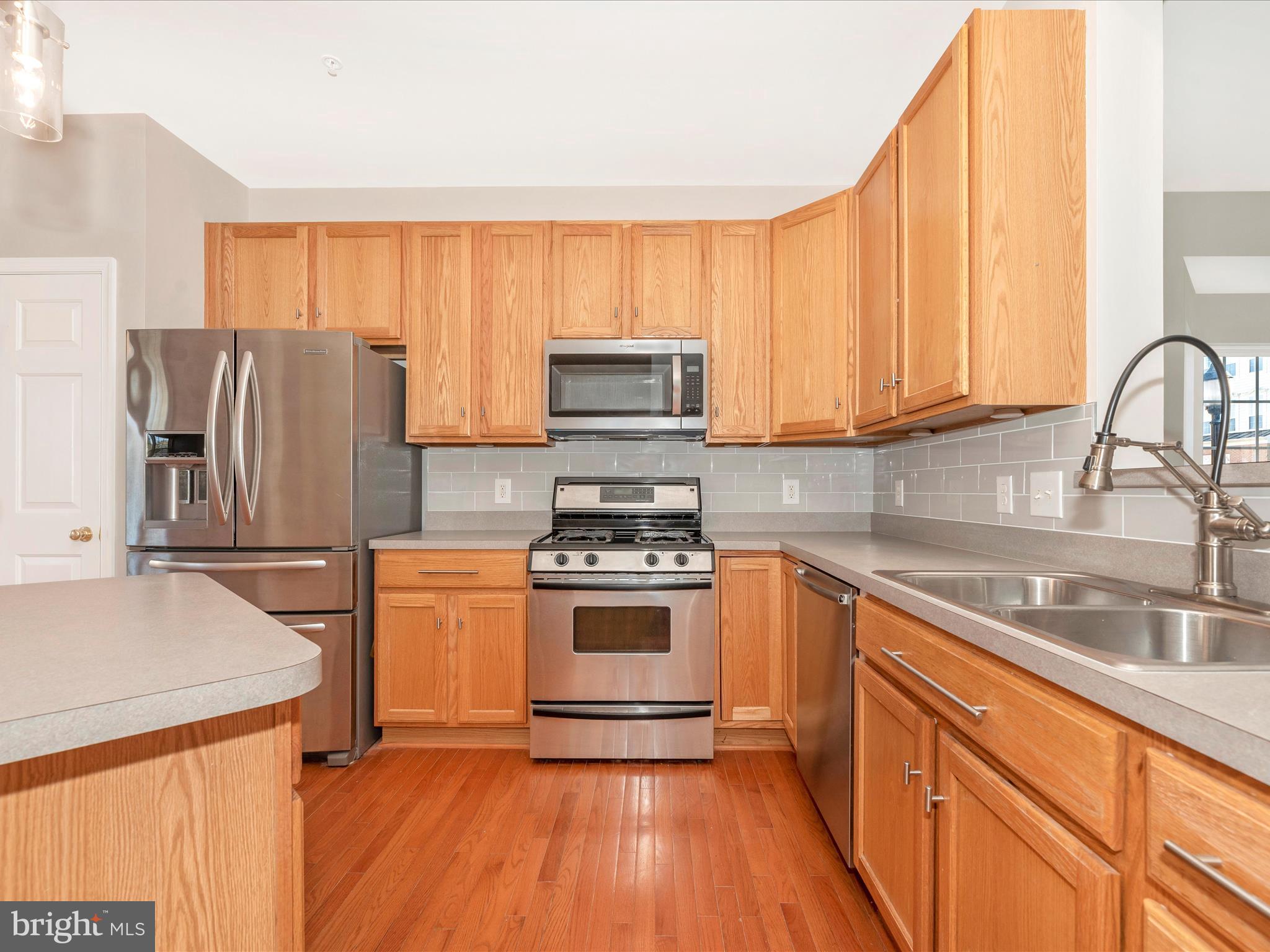 1800 Wheyfield DRIVE