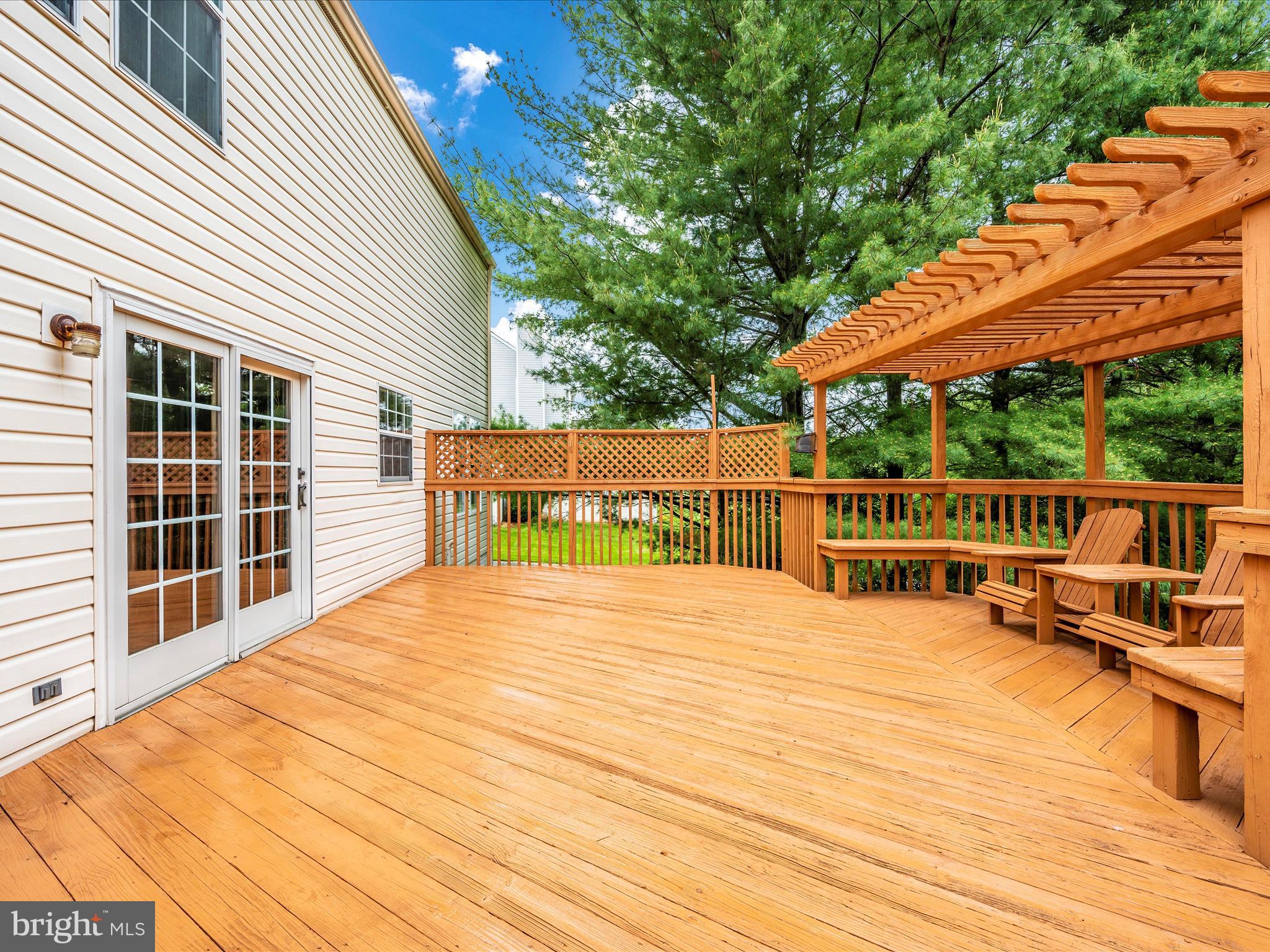 4114 Old Bridge Ln