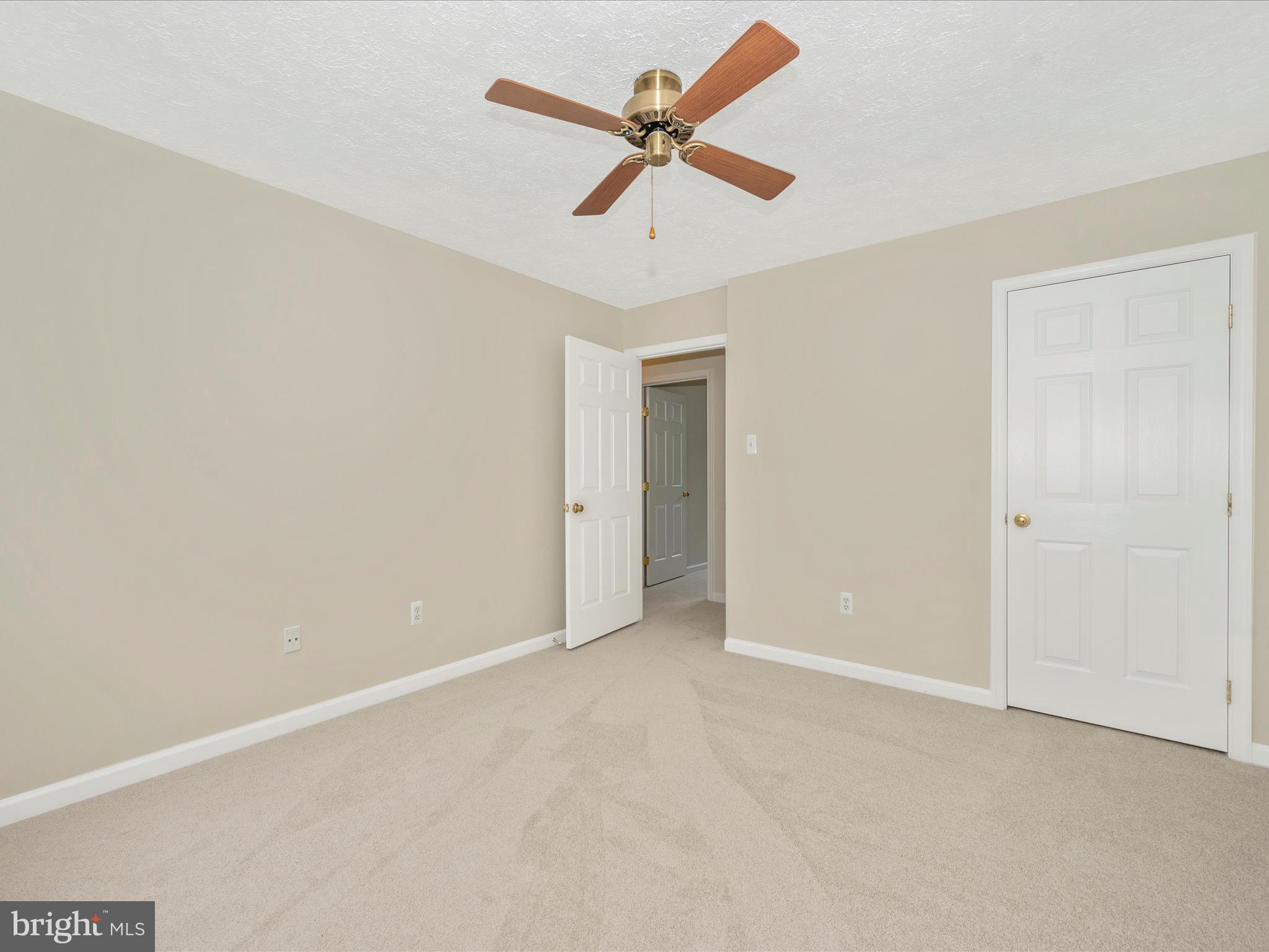 4114 Old Bridge Ln