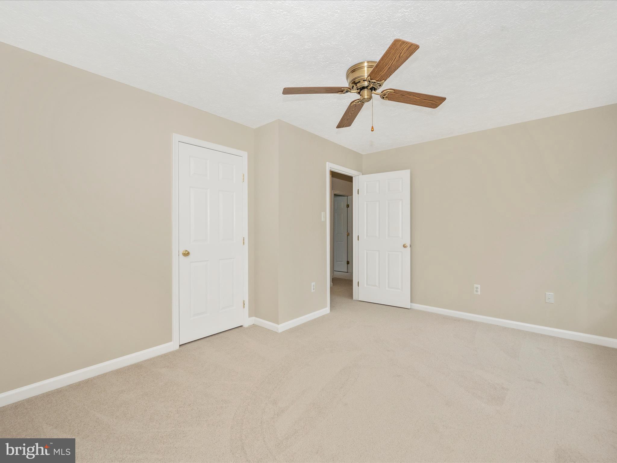 4114 Old Bridge Ln