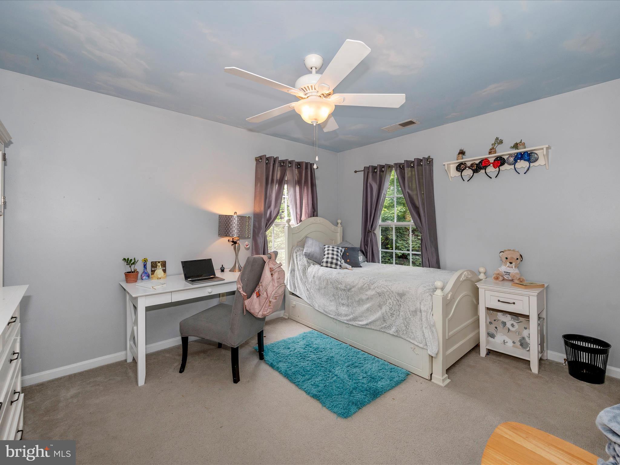 1707 Dearbought Dr
