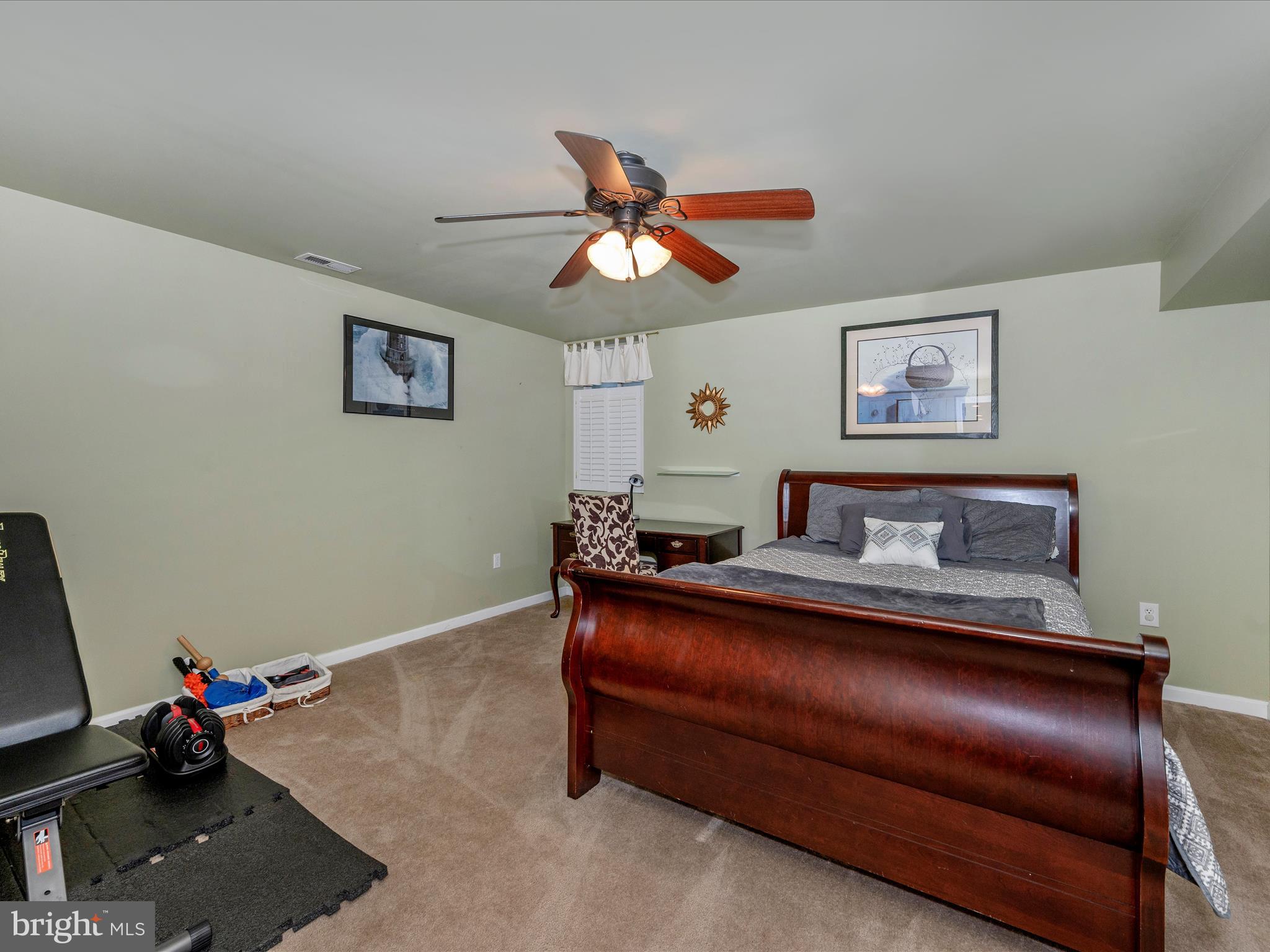 1707 Dearbought Dr