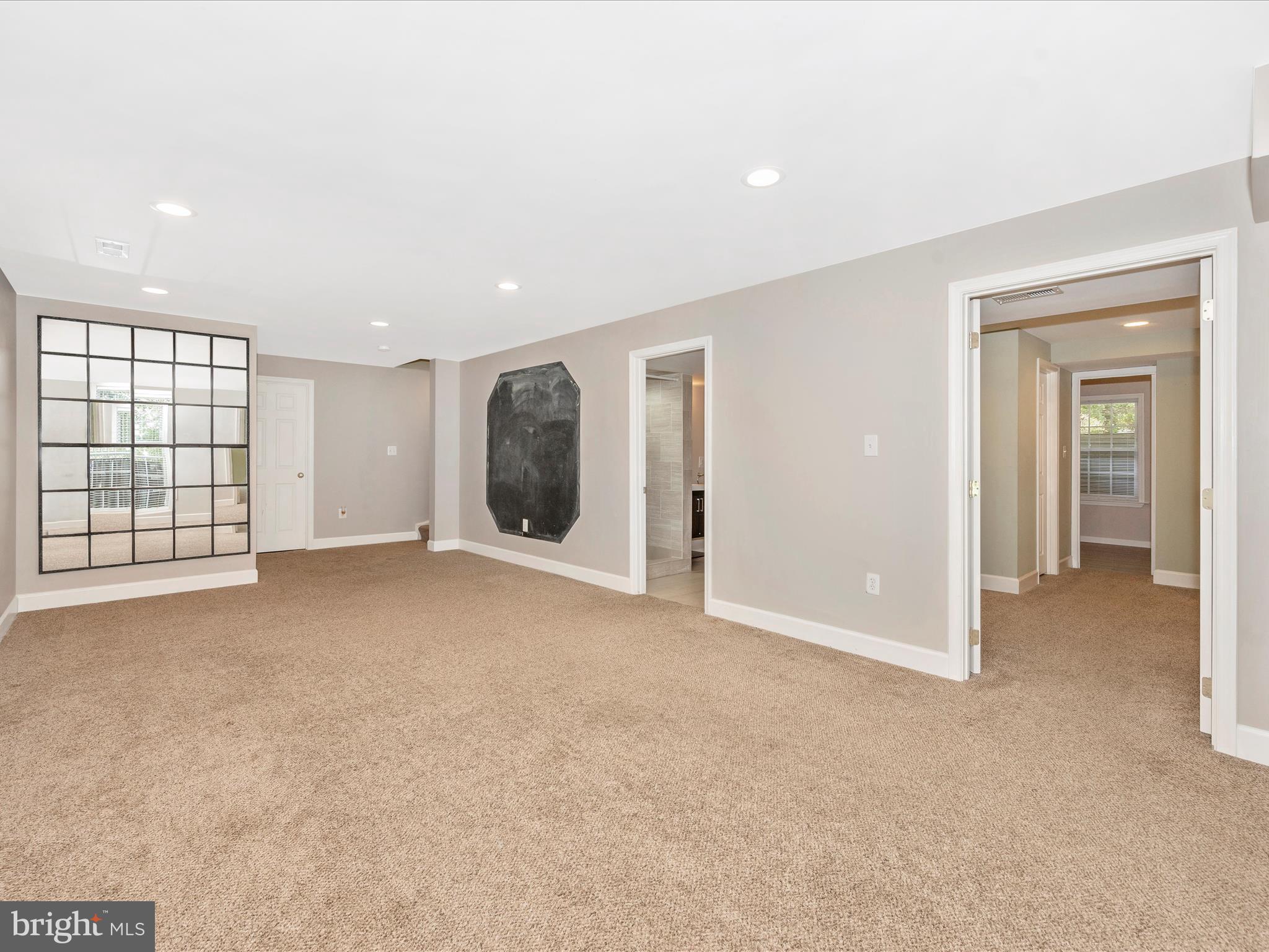 1701 Wheyfield Dr