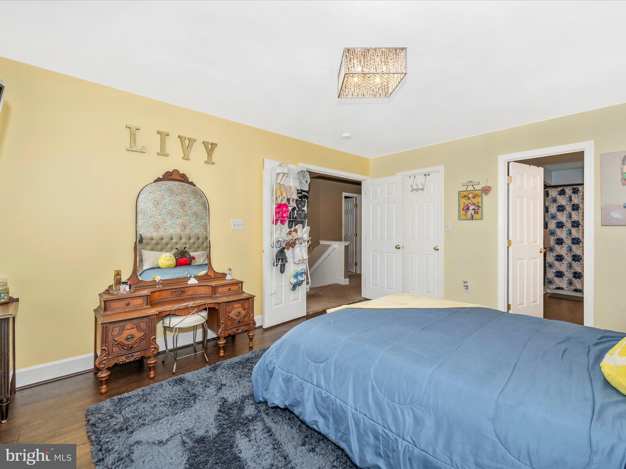 1701 Wheyfield Dr