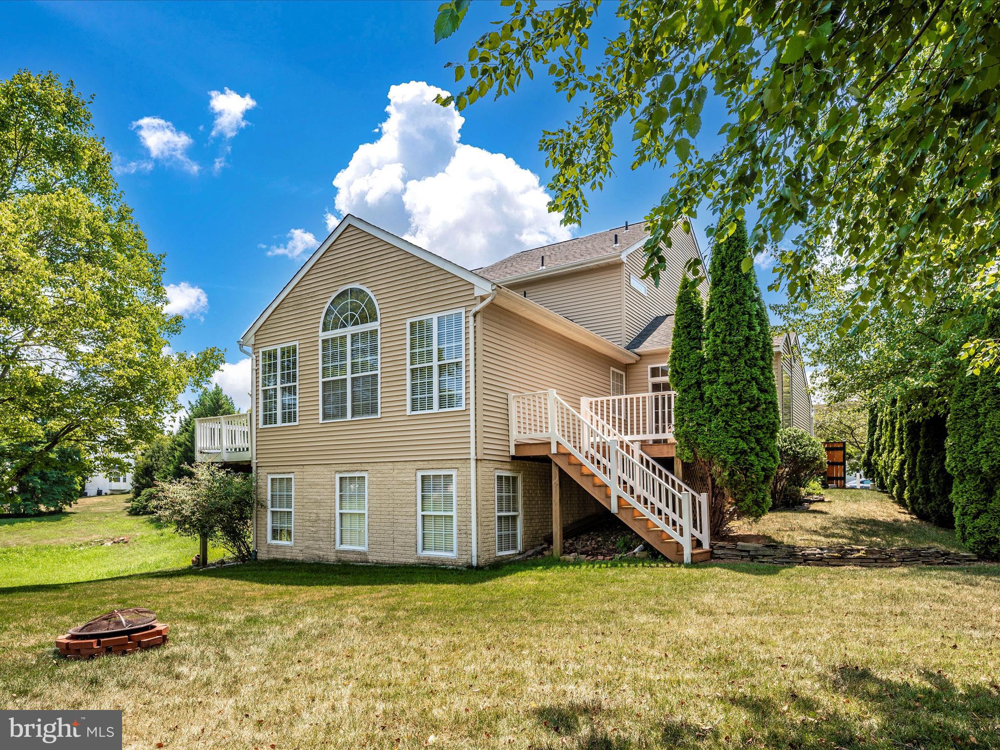1701 Wheyfield Dr