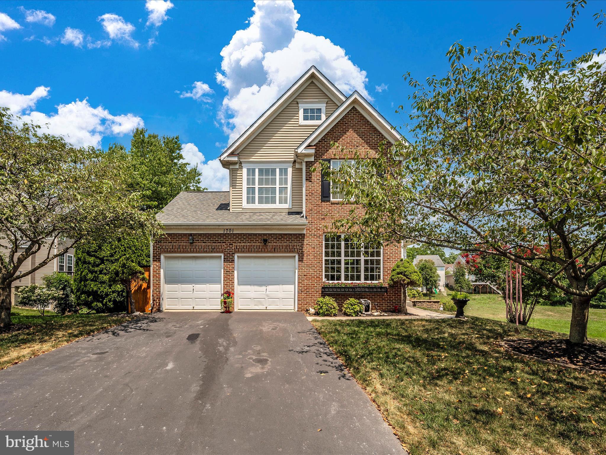 1701 Wheyfield Dr