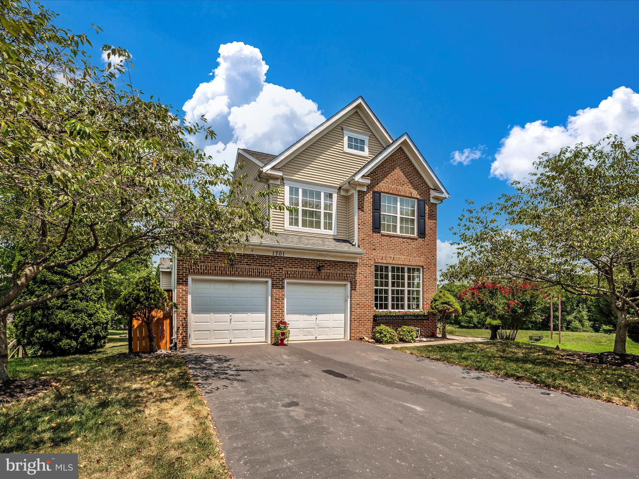 1701 Wheyfield Dr