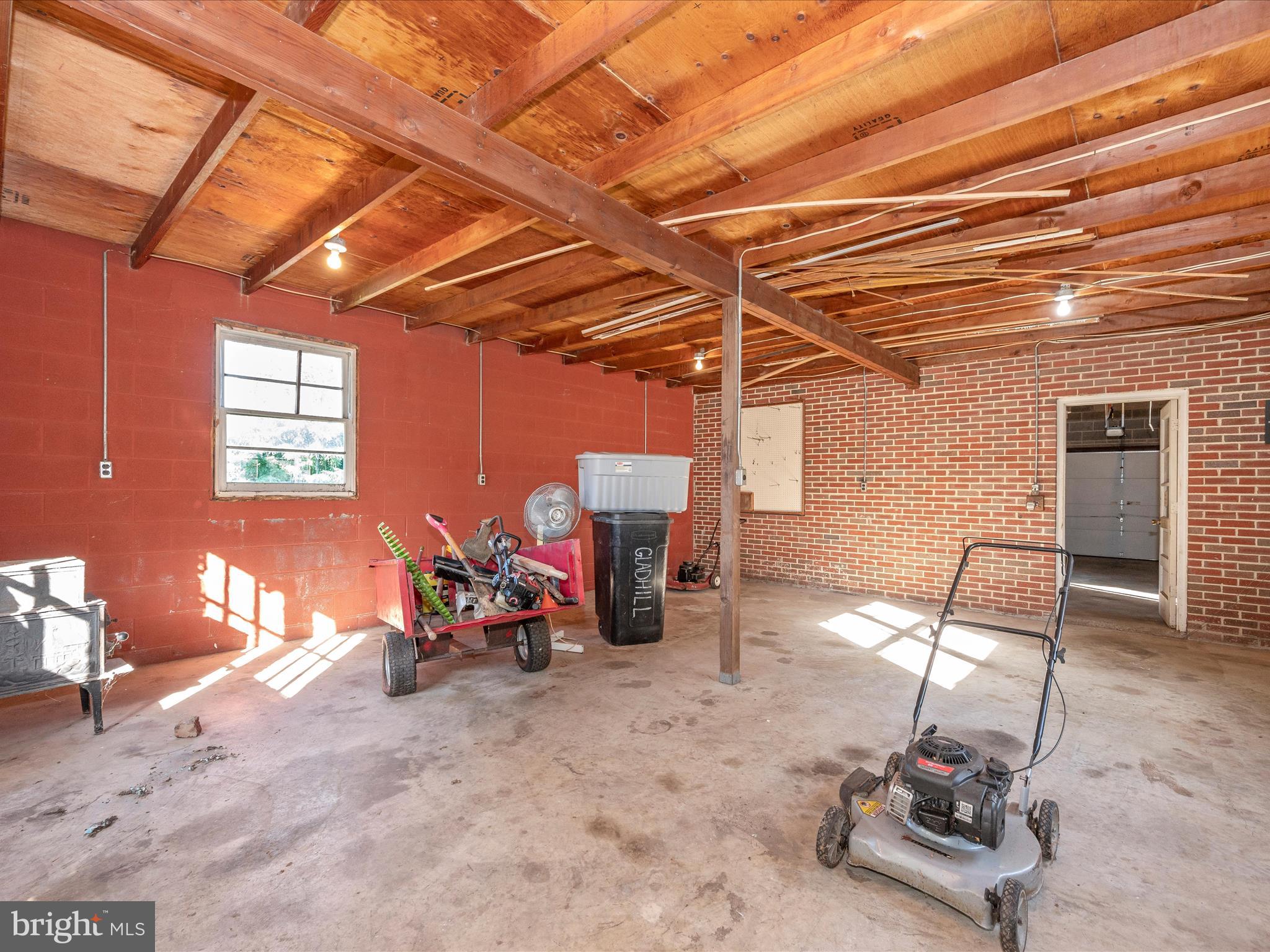 9329 Fingerboard Rd