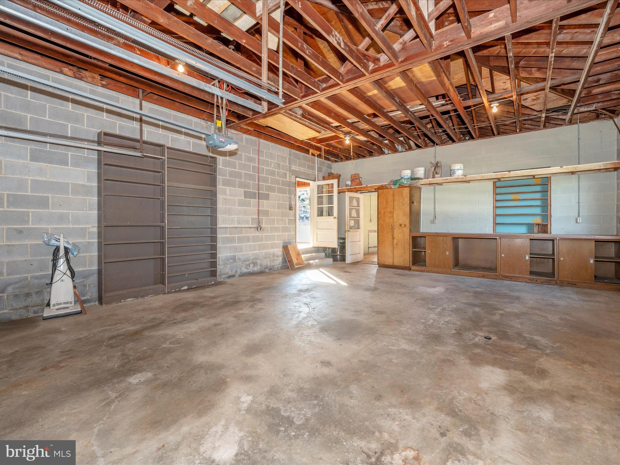 9329 Fingerboard Rd