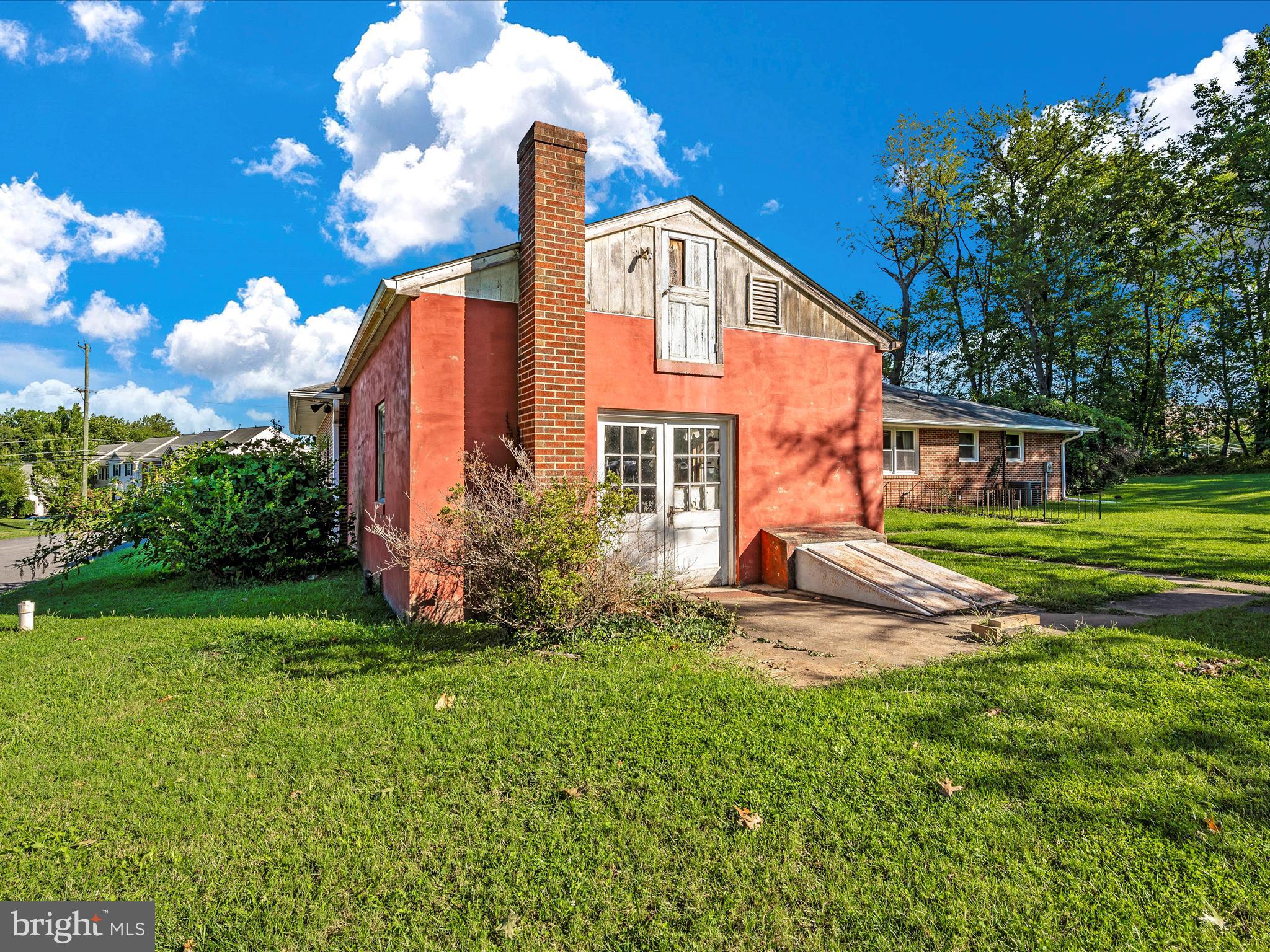 9329 Fingerboard Rd