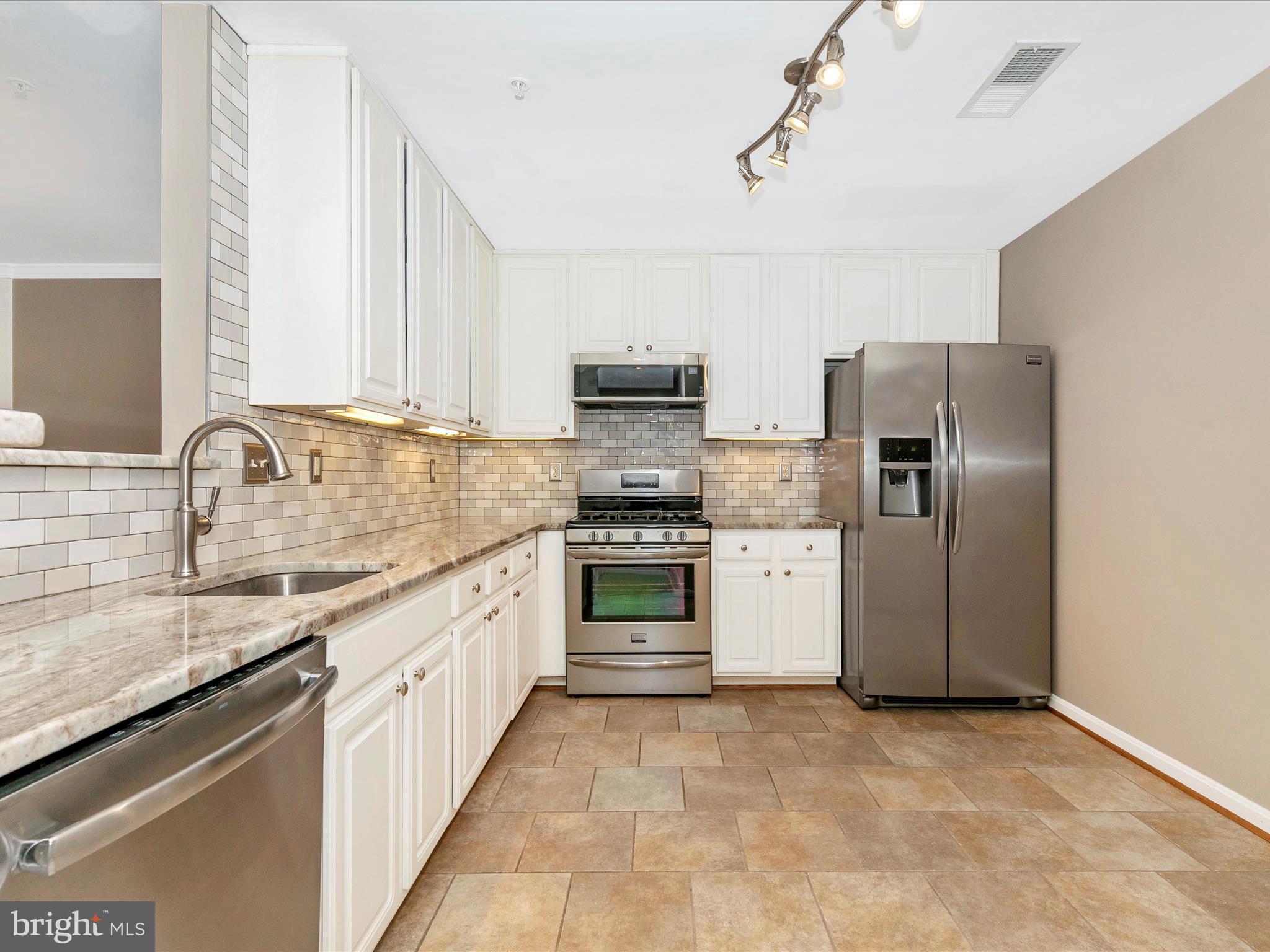 2609 S Everly Dr #9 11 Unit: 9  11