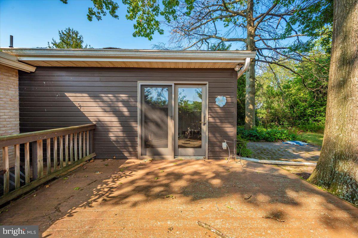 3901 Shadywood Ct