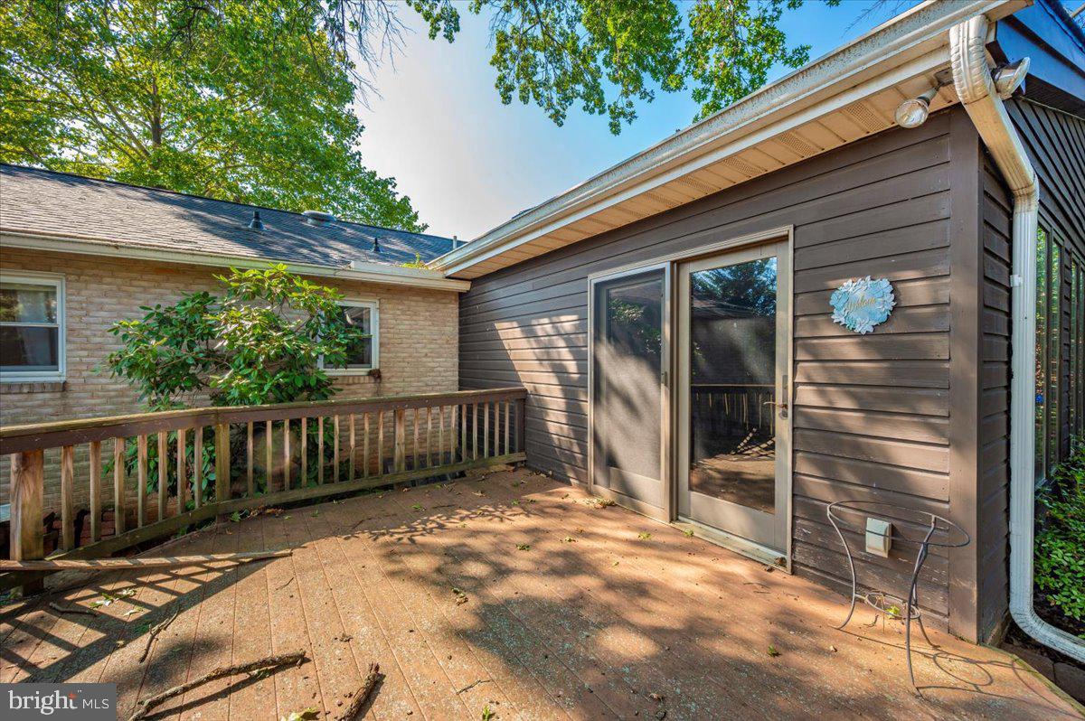3901 Shadywood Ct