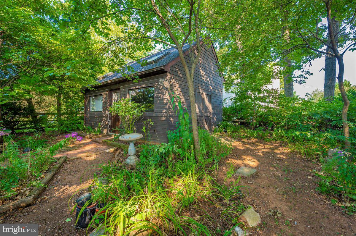 3901 Shadywood Ct