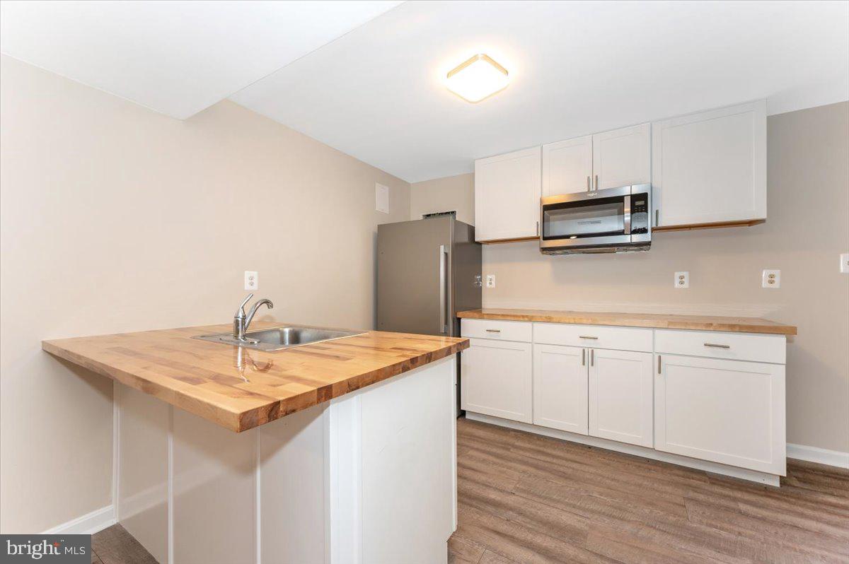 10742 LAKE EDGE COURT