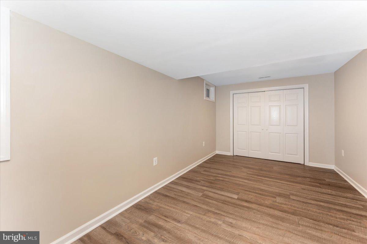 10742 LAKE EDGE COURT