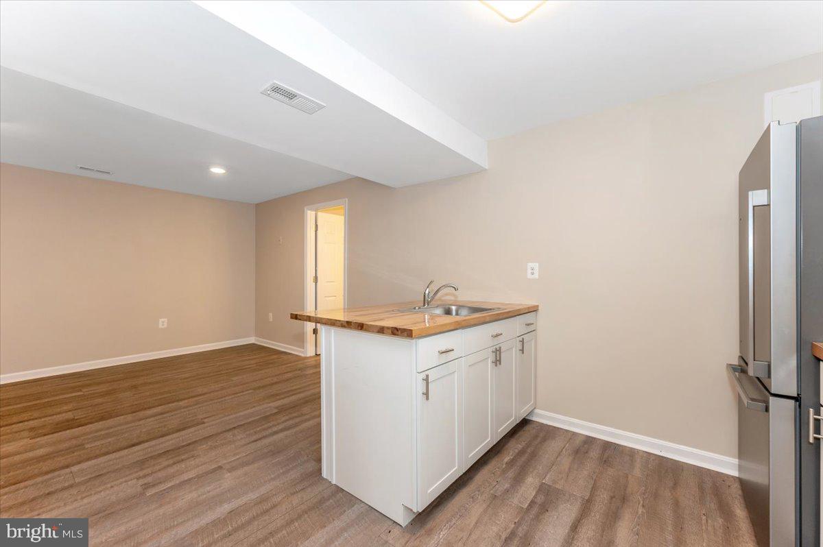 10742 LAKE EDGE COURT