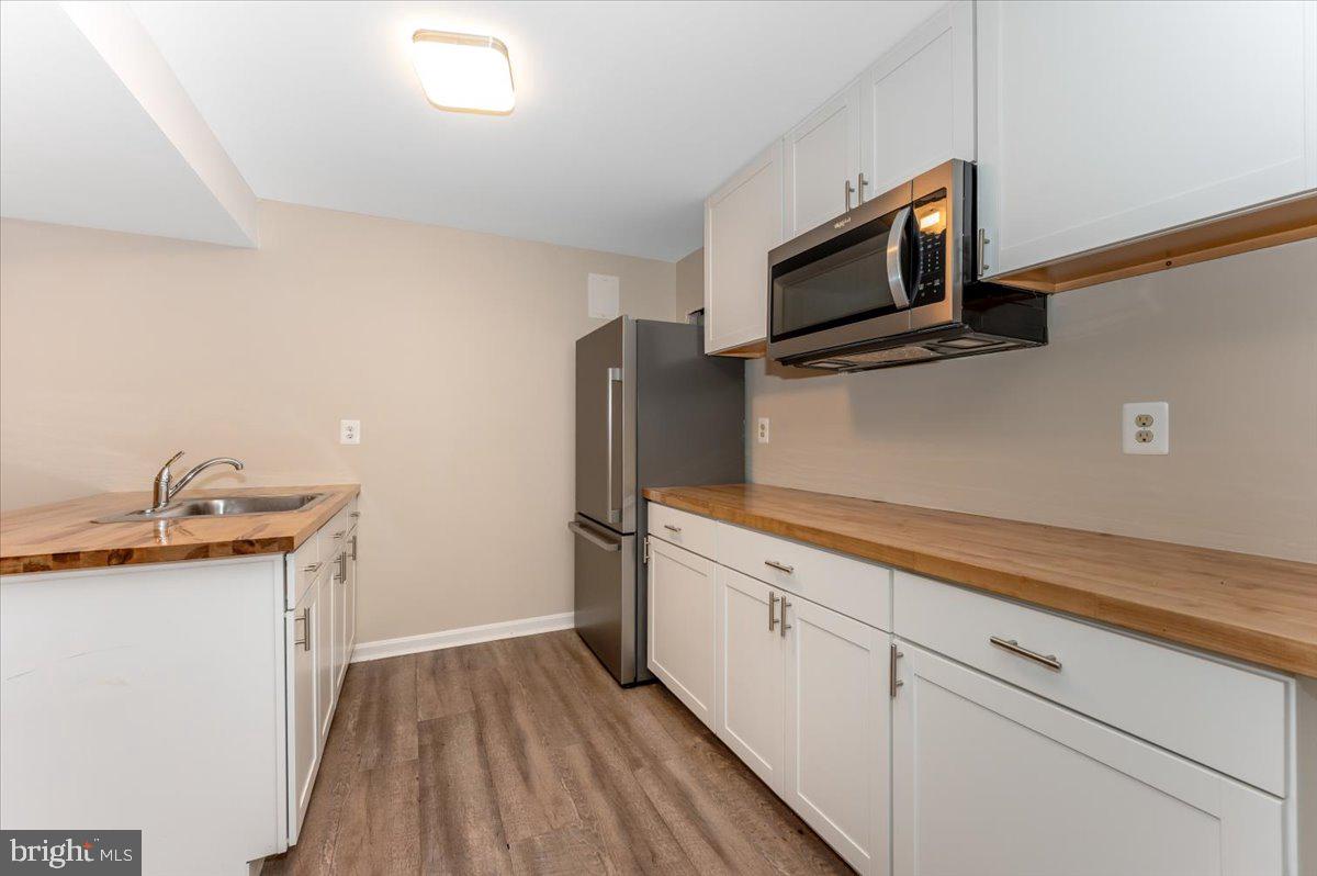 10742 LAKE EDGE COURT