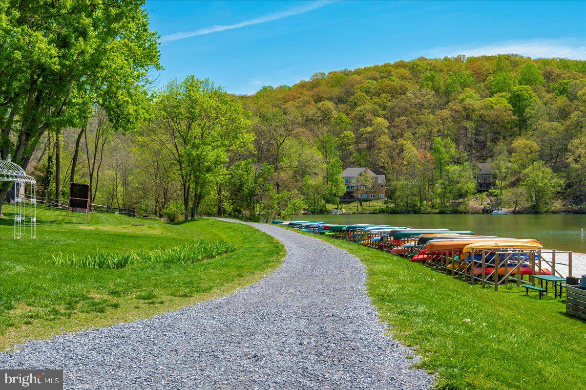 10742 LAKE EDGE COURT