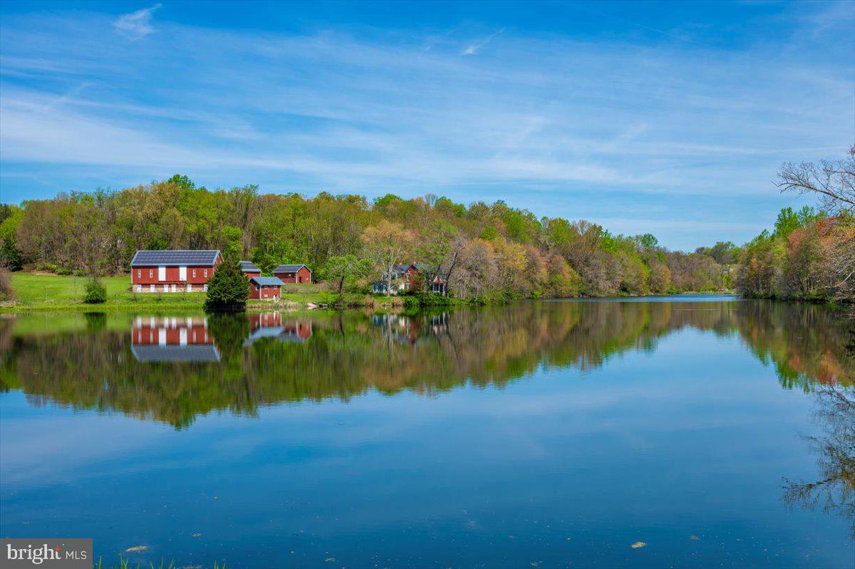 10742 LAKE EDGE COURT