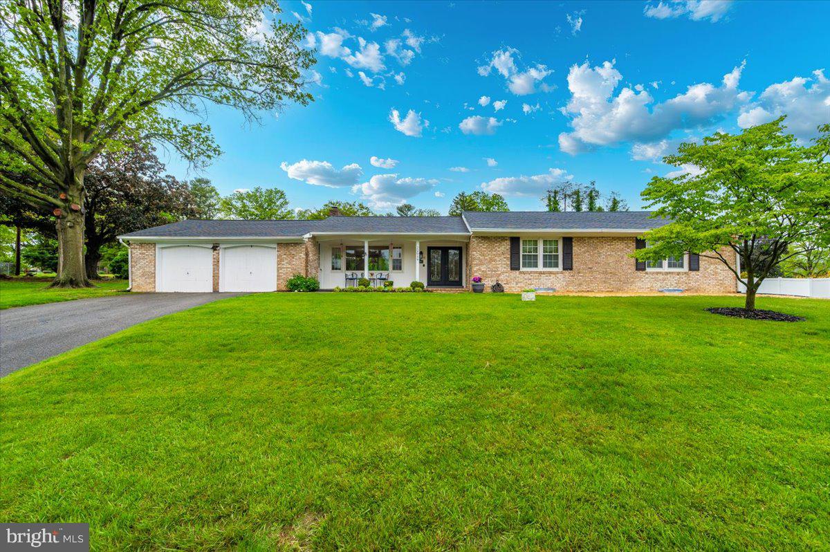 22019 Mohawk Dr