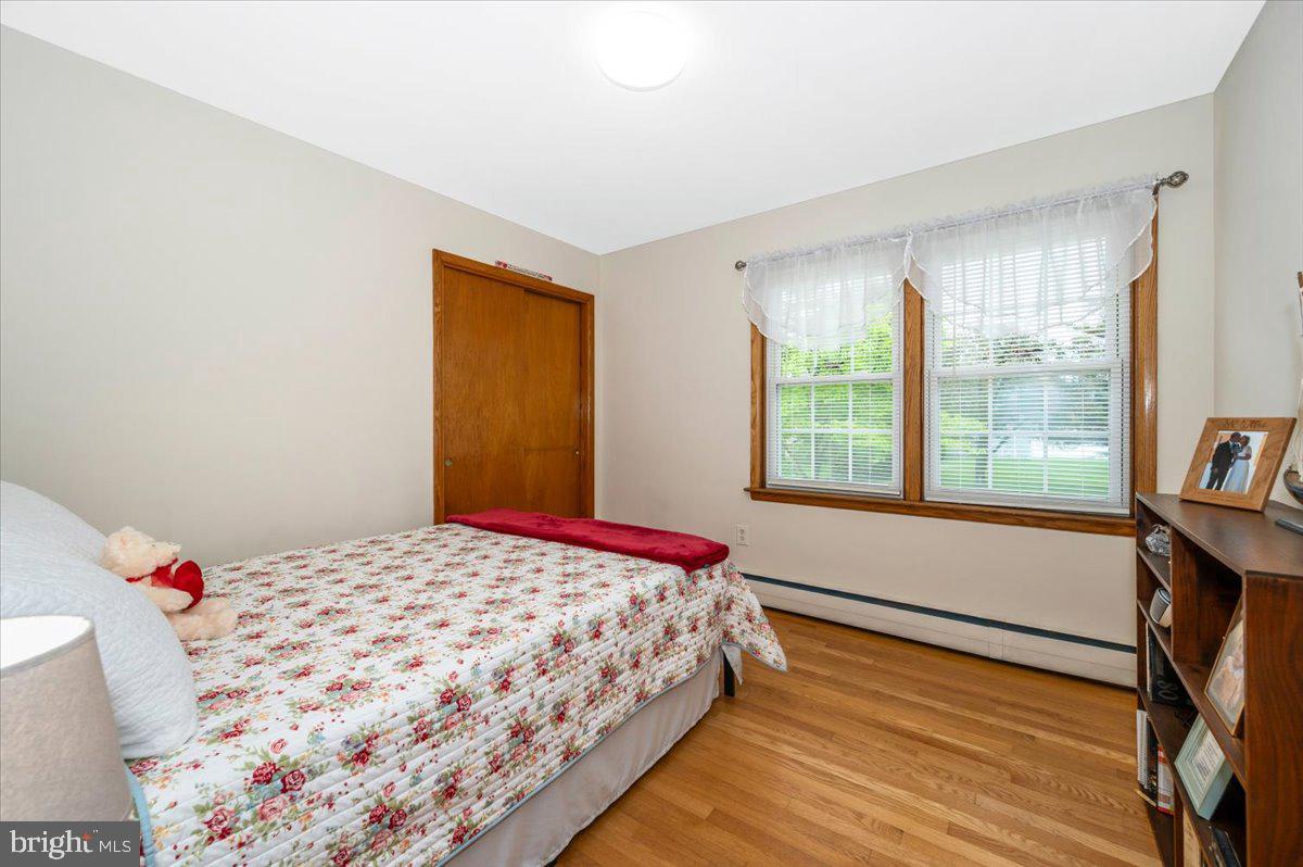 22019 Mohawk Dr