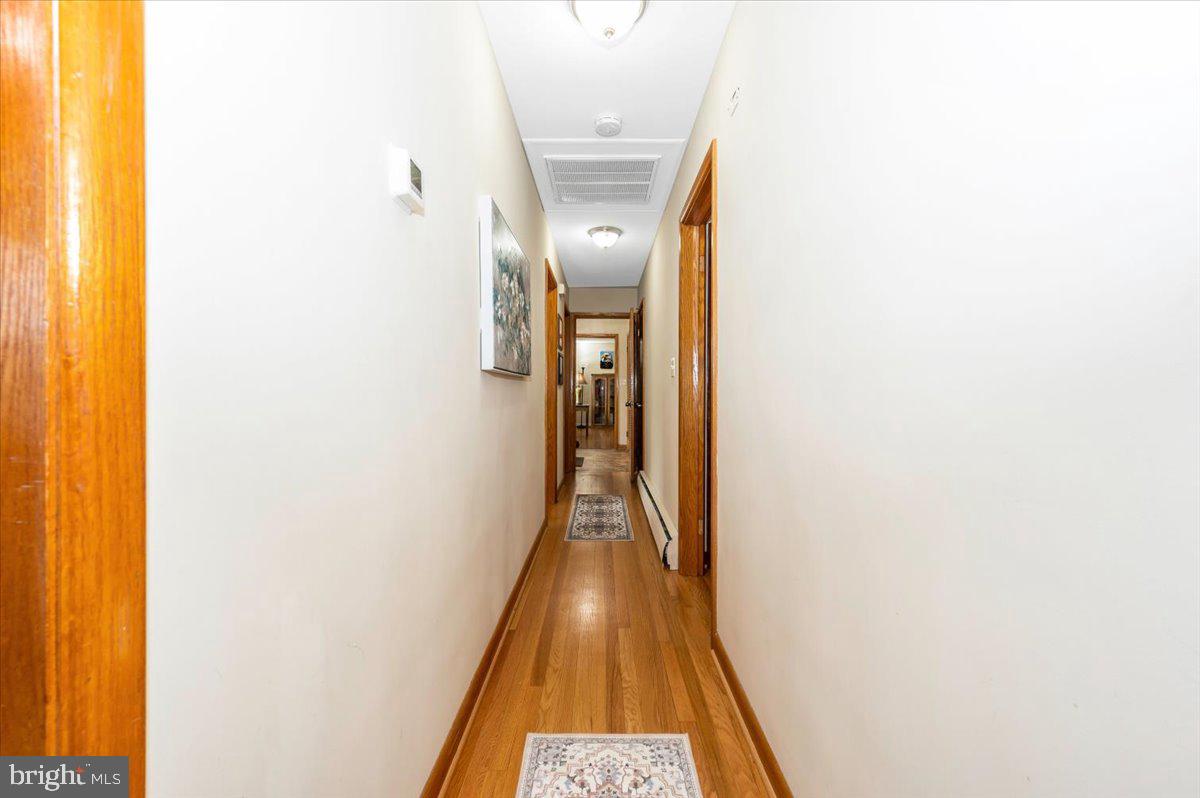 22019 Mohawk Dr