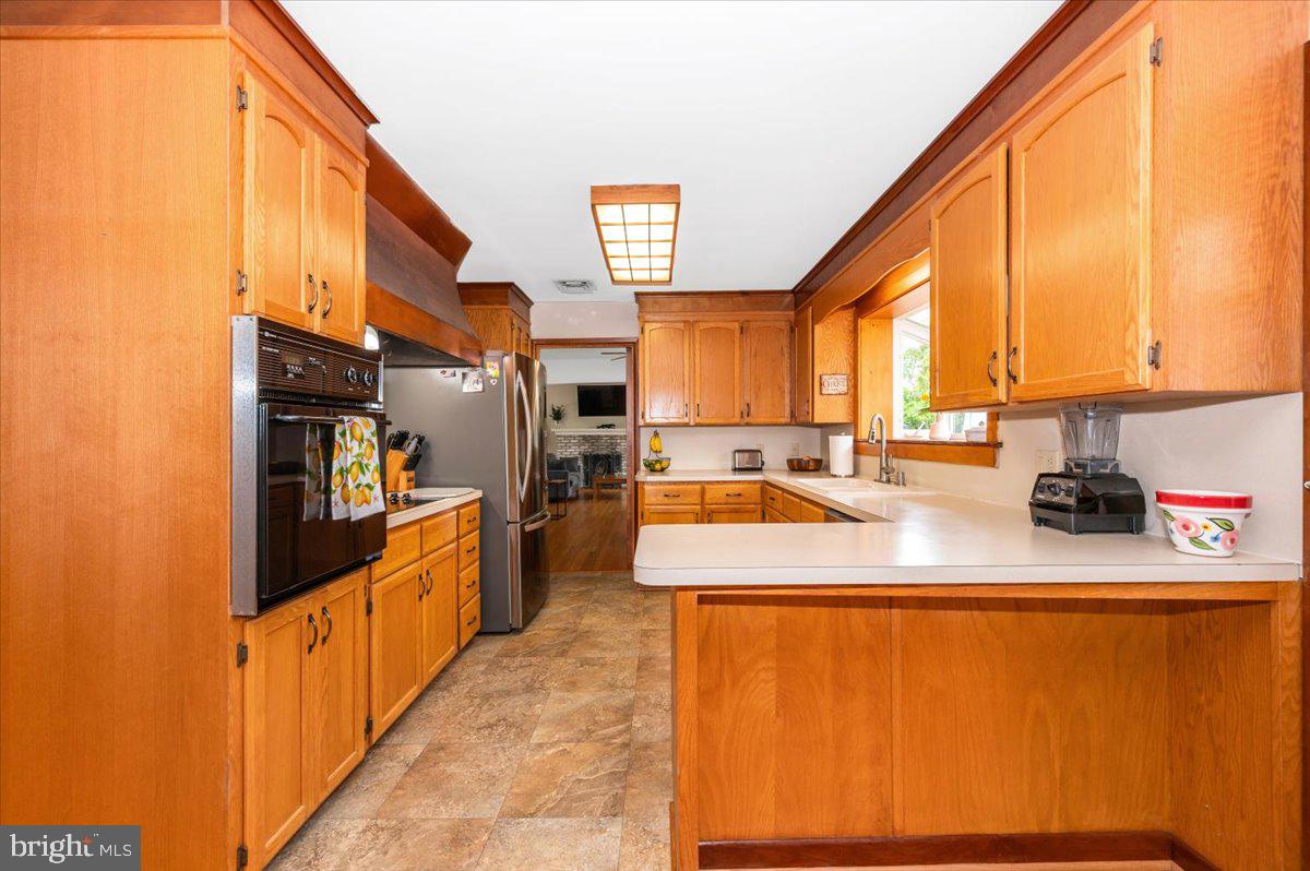 22019 Mohawk Dr