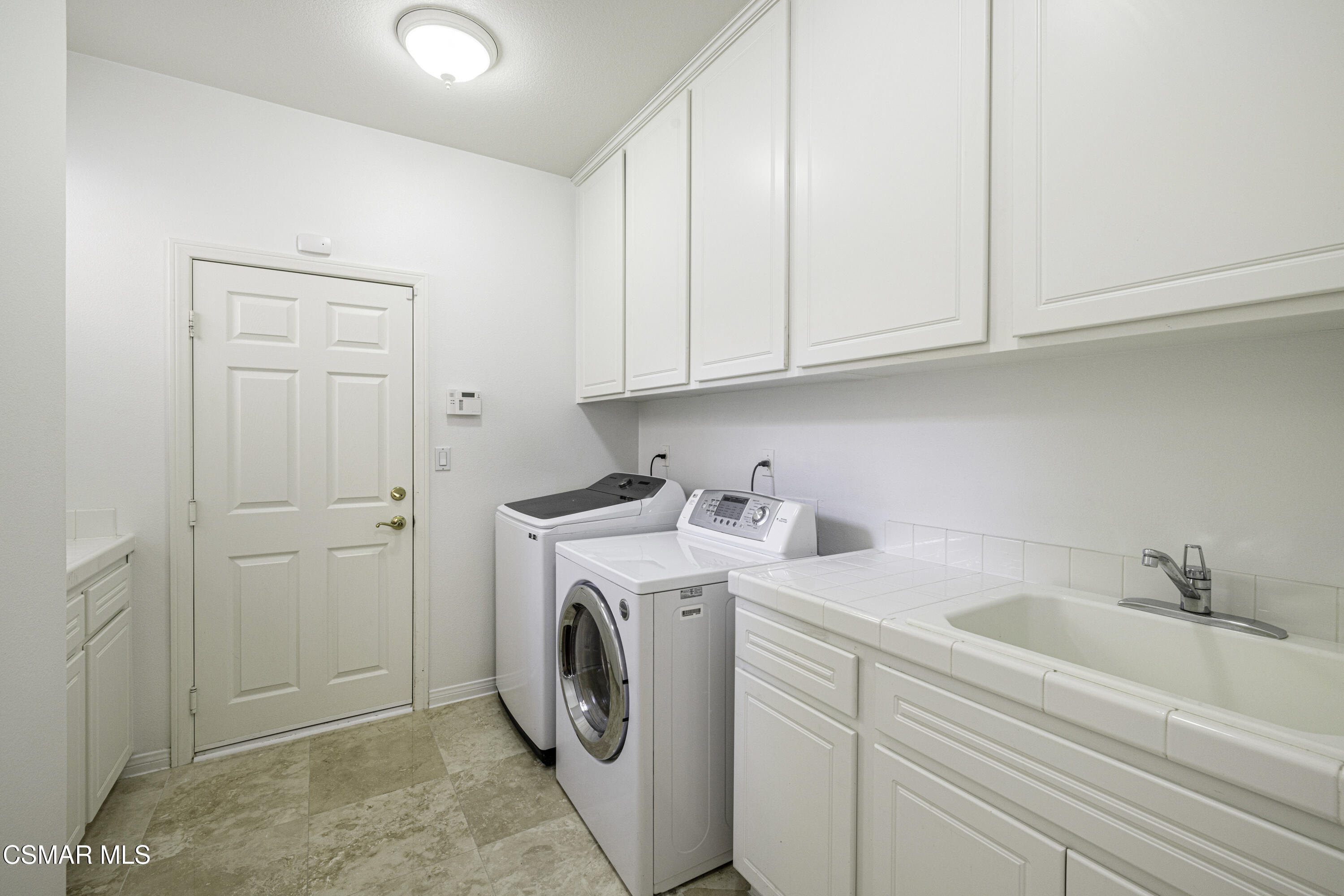 3178 Sunset Hills Boulevard