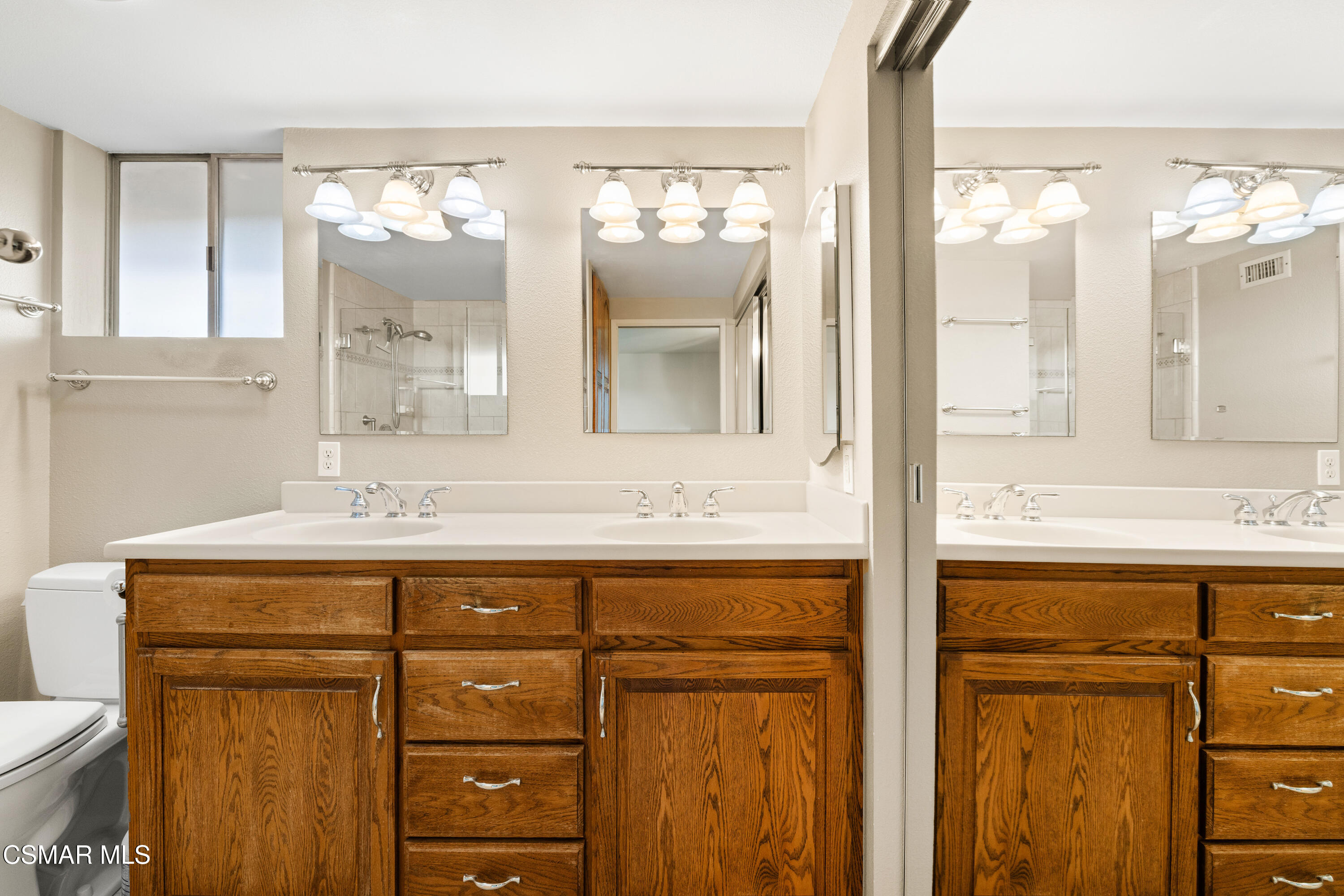 1642 Castlehill Court