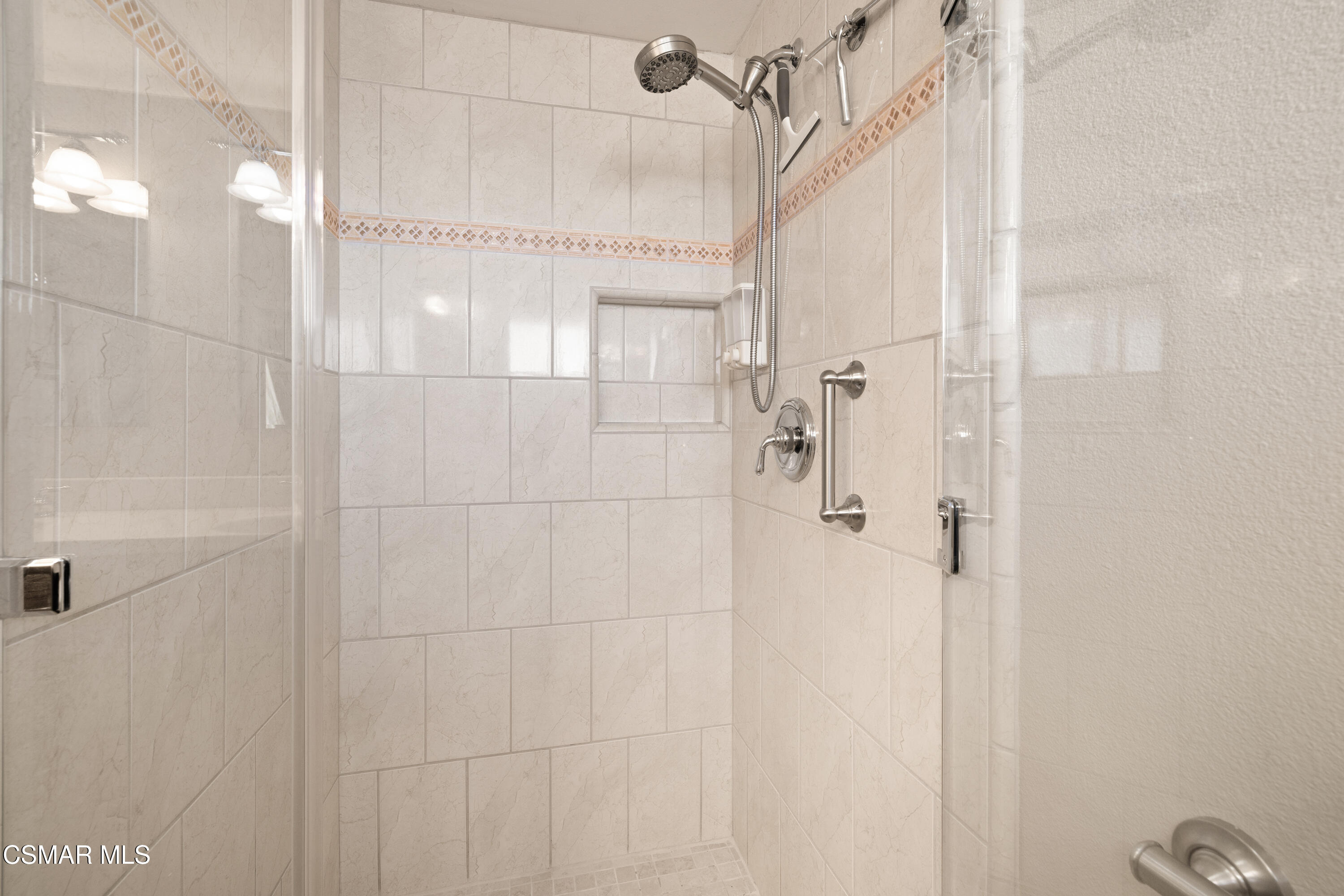 1642 Castlehill Court