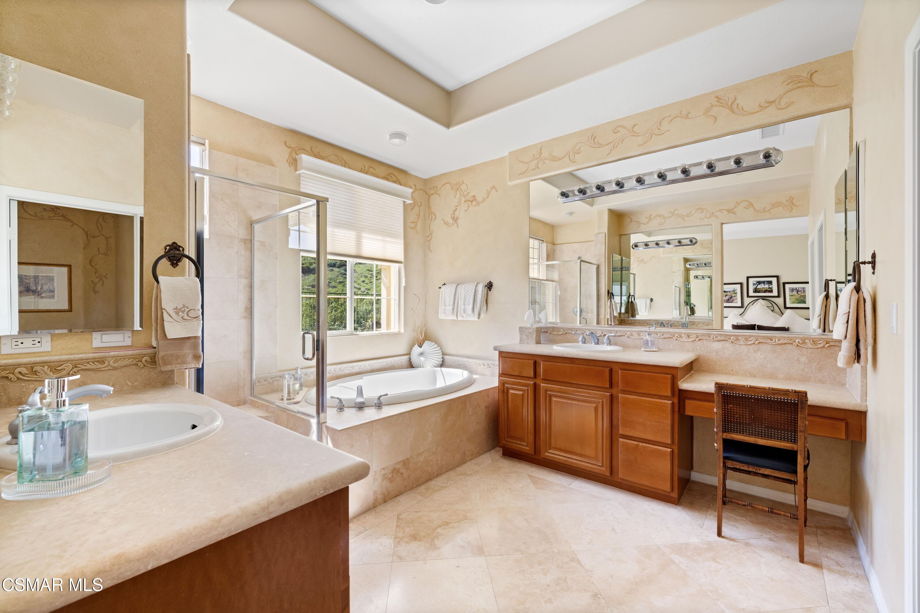 3138 Heavenly Ridge Street