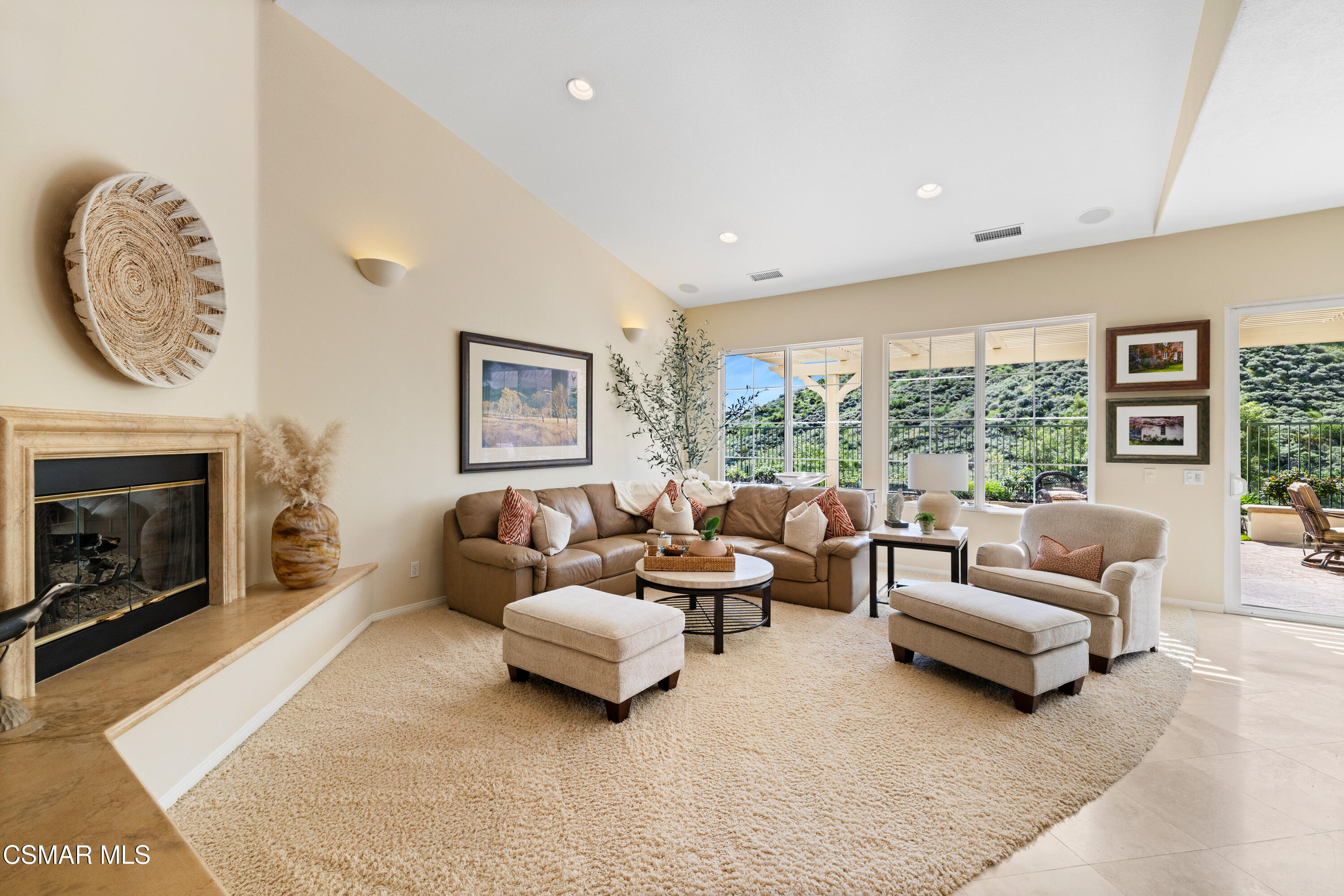 3138 Heavenly Ridge Street