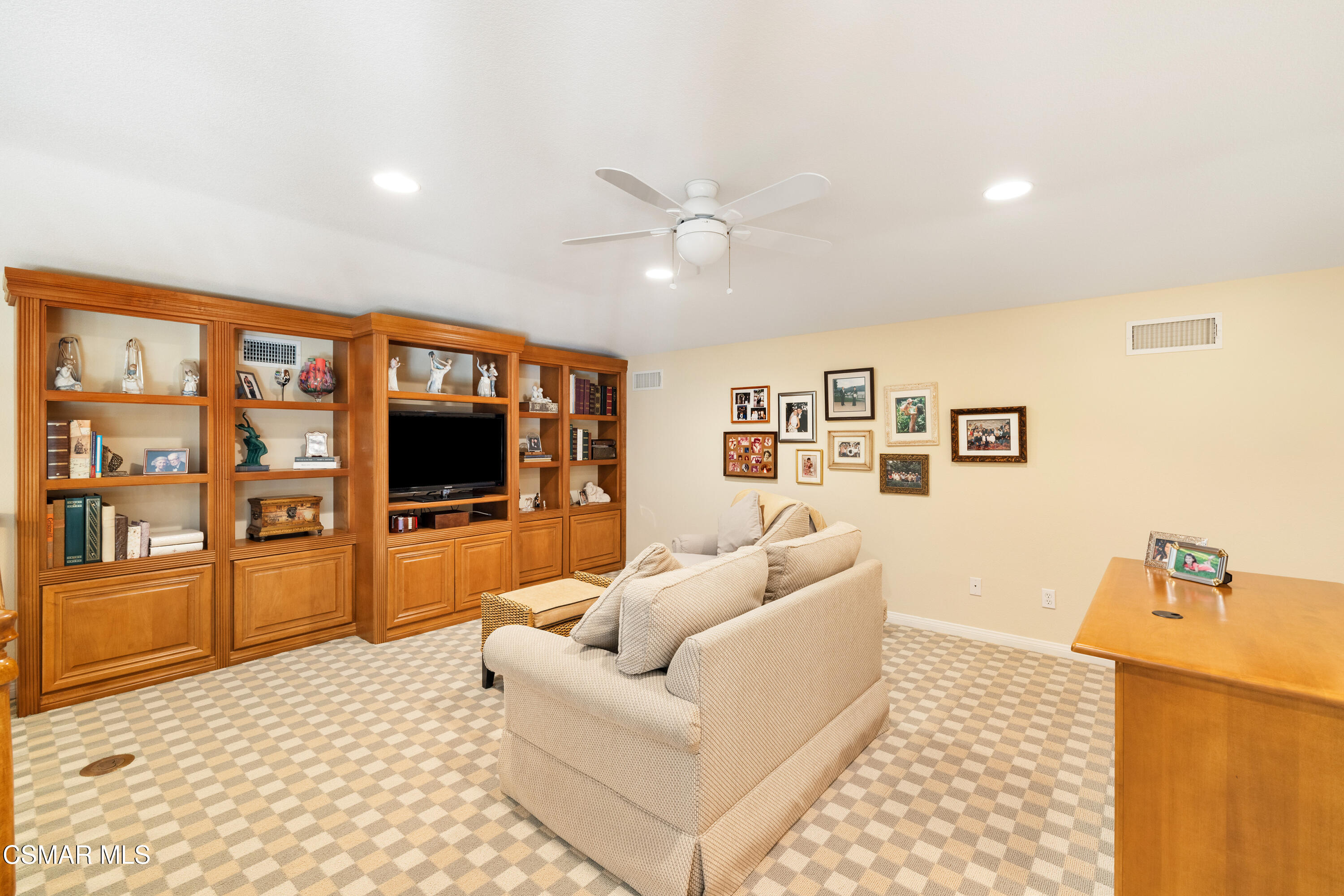 3138 Heavenly Ridge Street