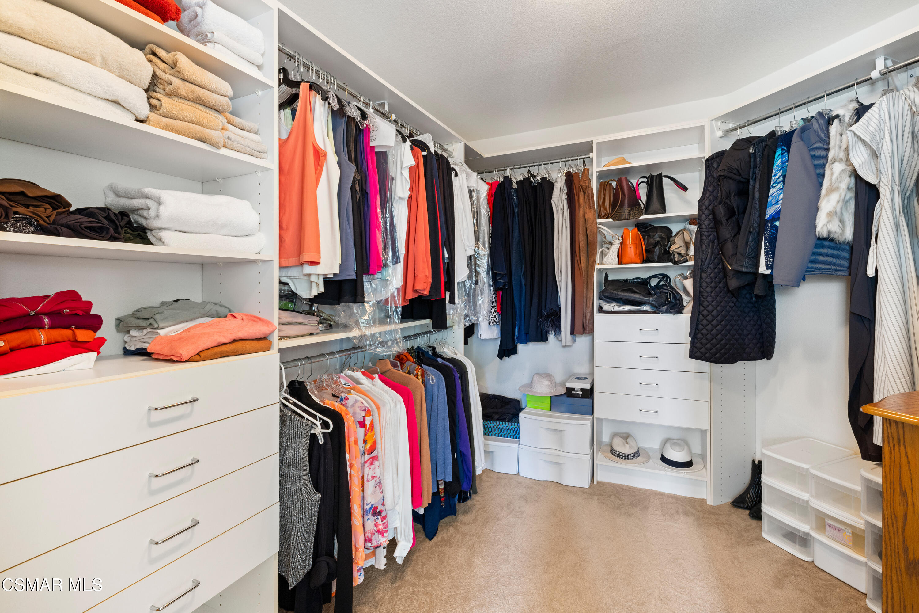 3138 Heavenly Ridge Street