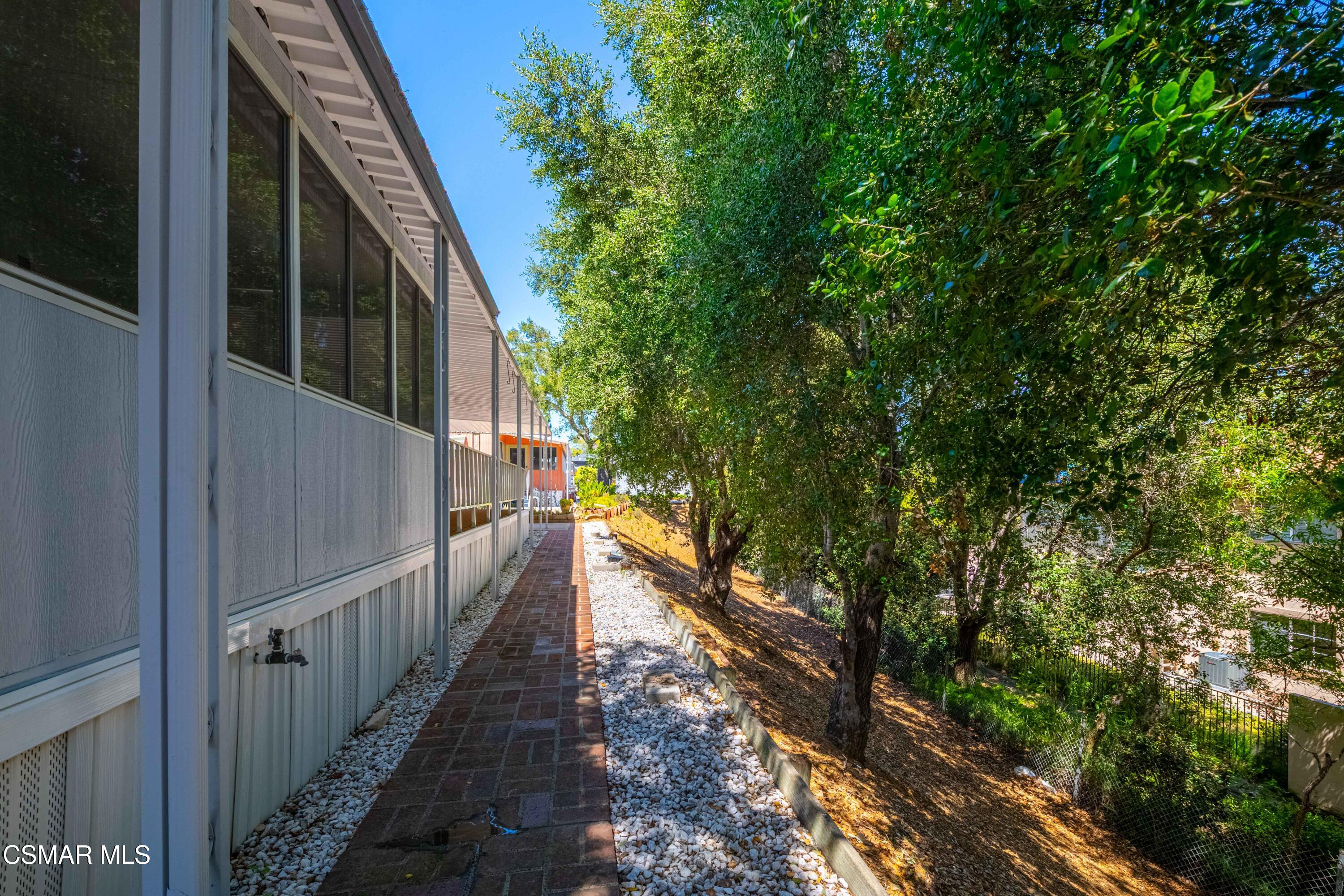 136 Phyllis Way, 136