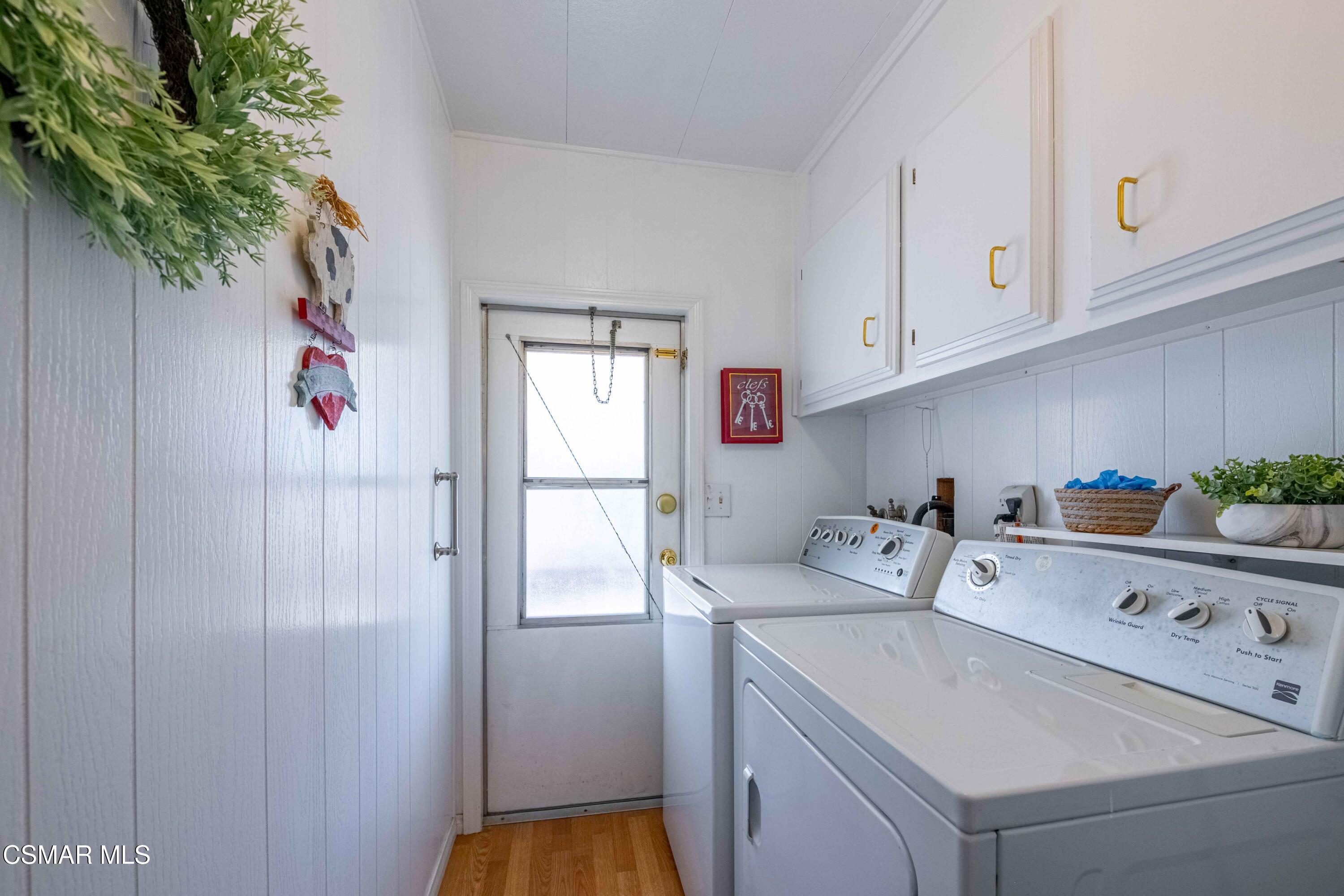 136 Phyllis Way, 136