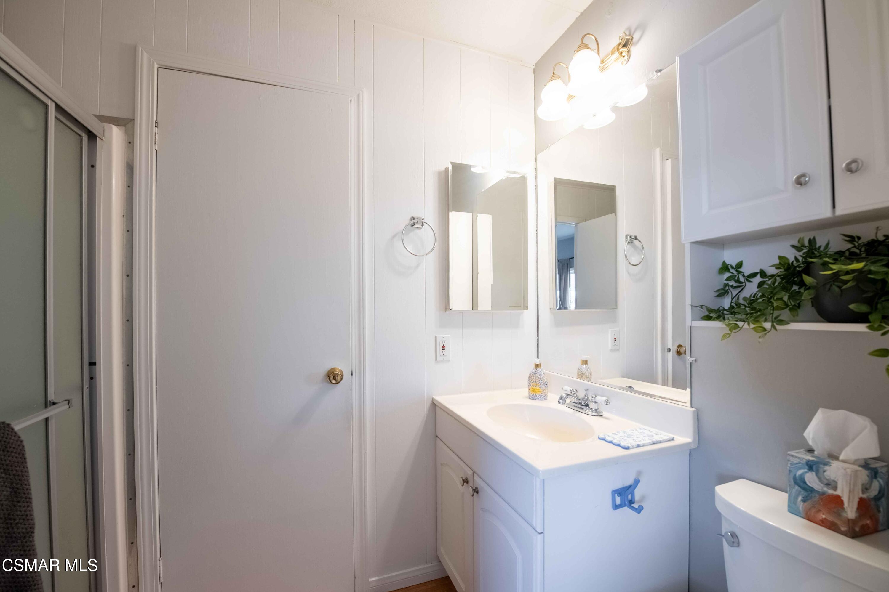 136 Phyllis Way, 136